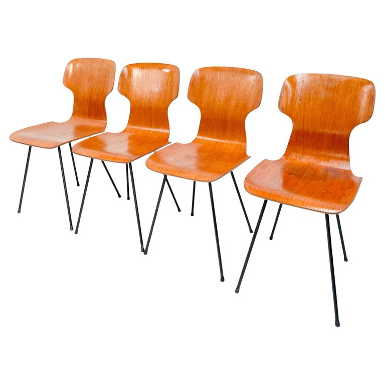 1960's Midcenturymodern Italian Plywood Carlo Ratti Chairs by Legni Curva For Sale