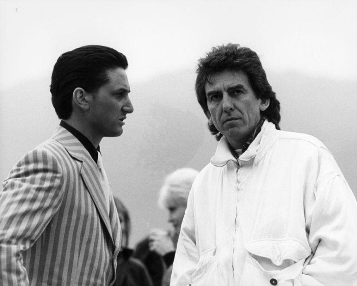 Mido Multifort des années 1960 - Propriété du Beatles George Harrison et porté par Sean Penn en vente 6