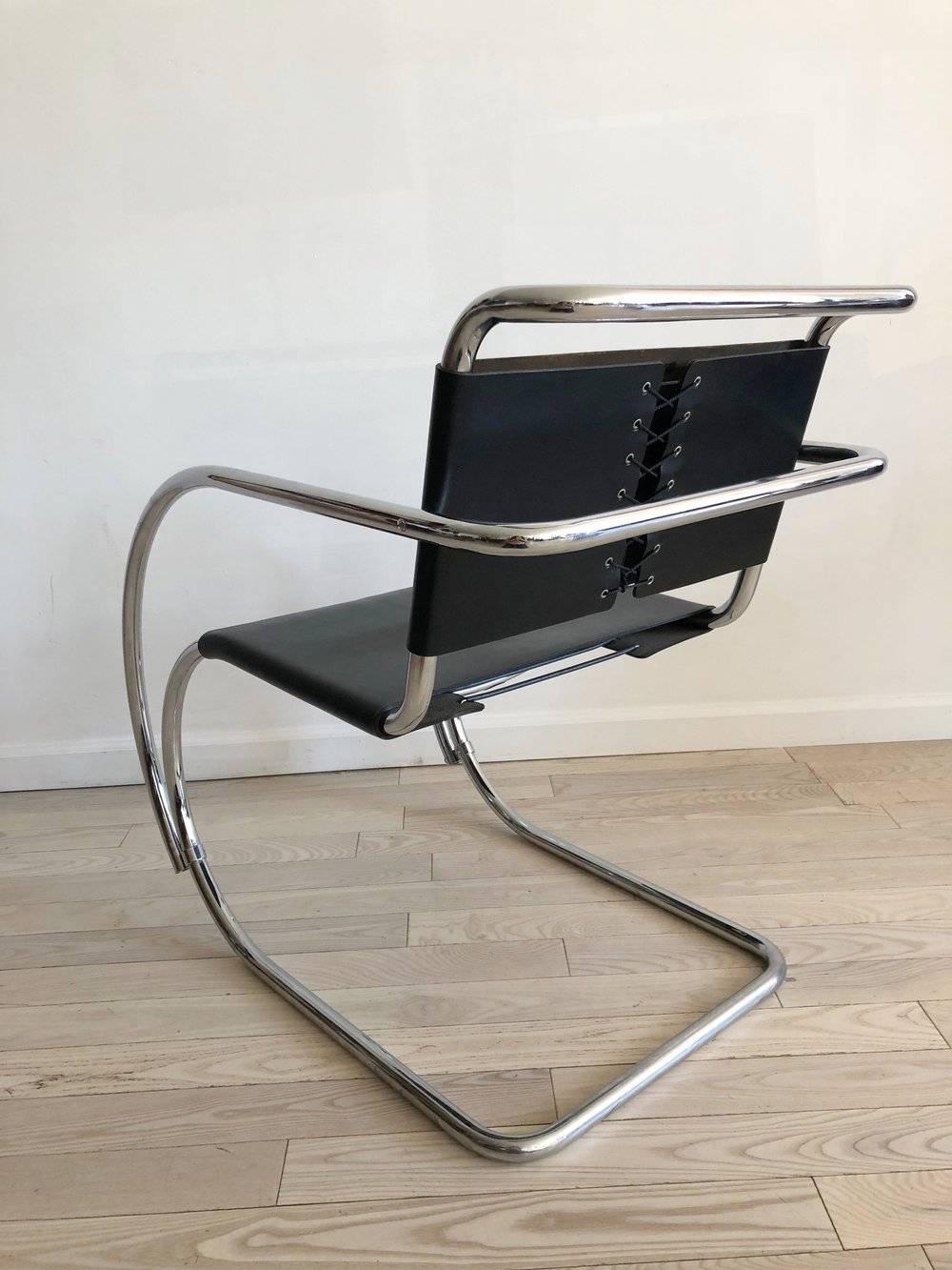 1960s Mies van der Rohe MR Chairs by Standing Black Leather and Chrome Armchair 4