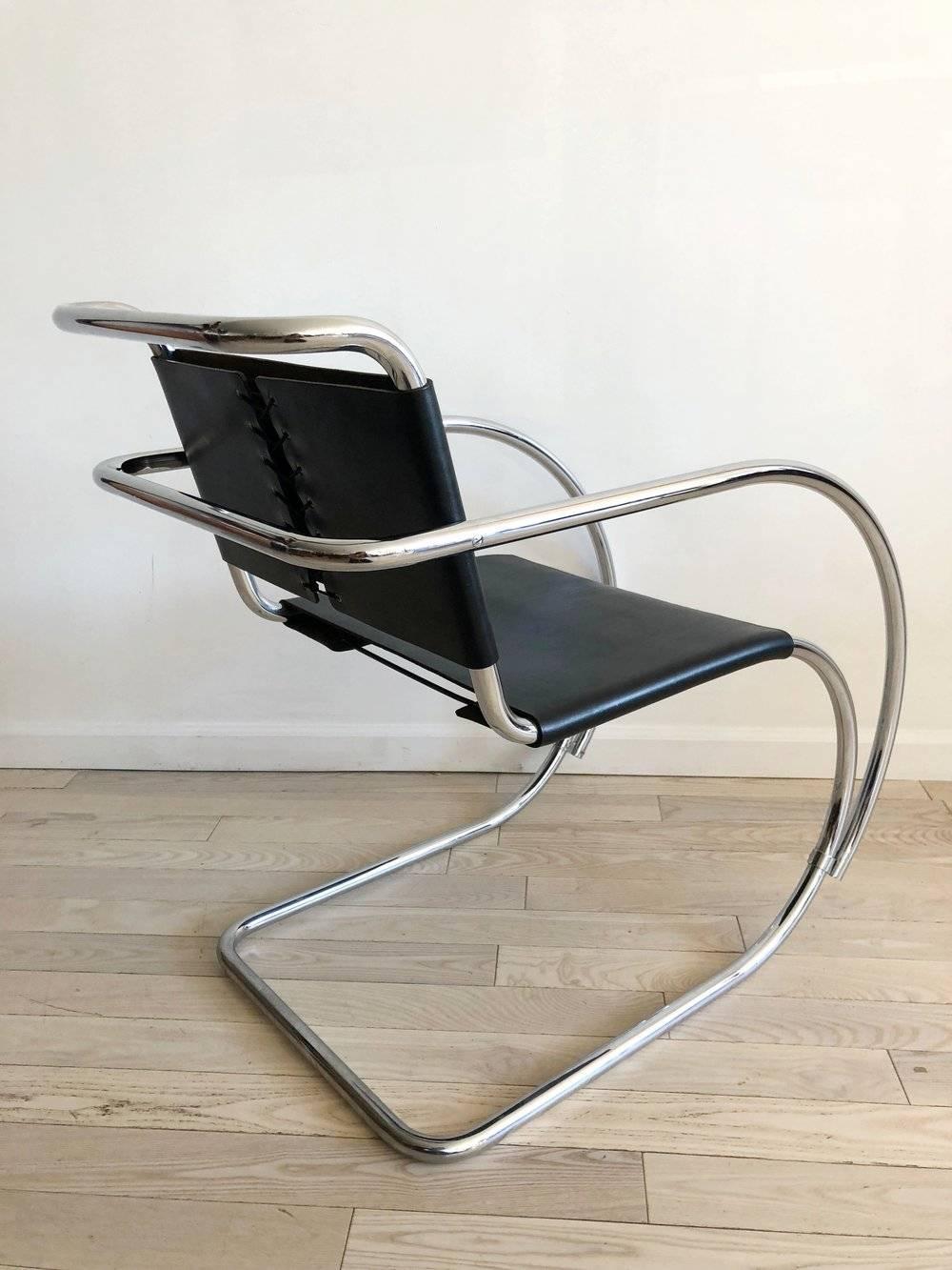 1960s Mies van der Rohe MR Chairs by Standing Black Leather and Chrome Armchair In Excellent Condition In Brooklyn, NY