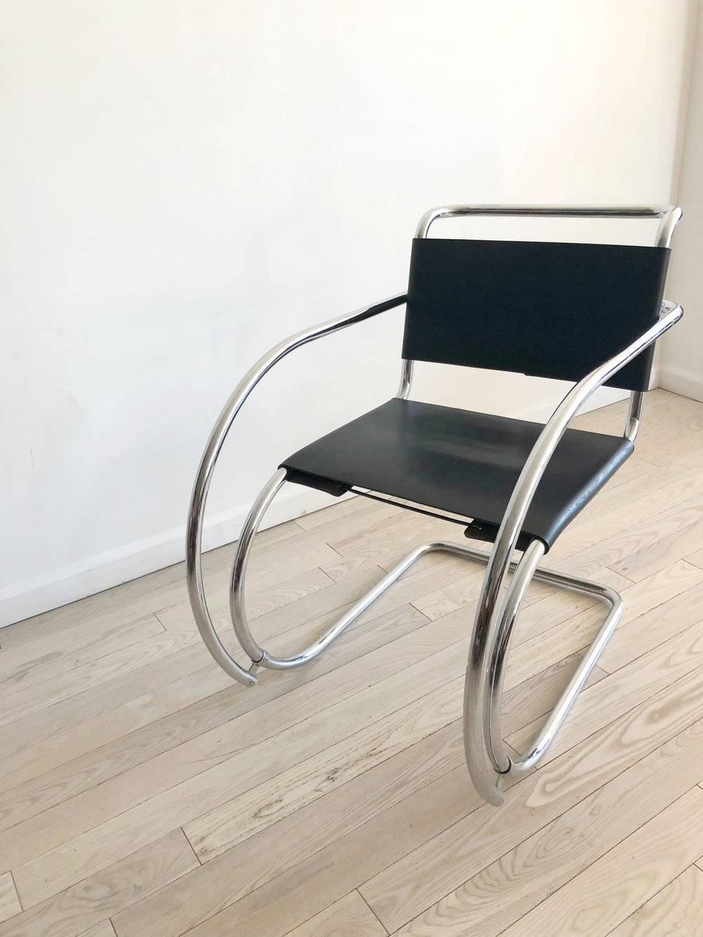 1960s Mies van der Rohe MR Chairs by Standing Black Leather and Chrome Armchair 3