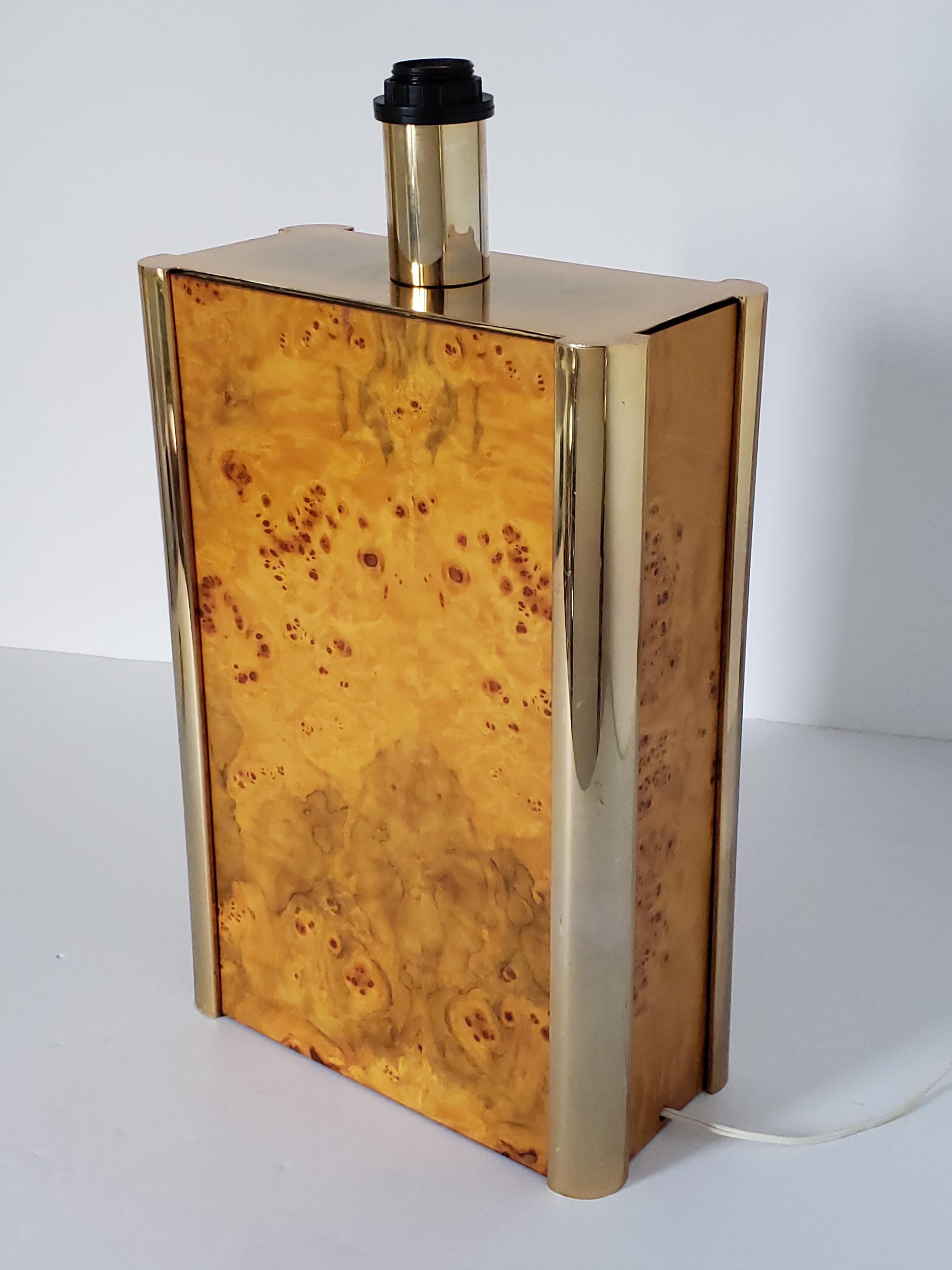 American 1960s Milo Baughman Style Burl Wood and Brass Tall Table Lamp, USA For Sale