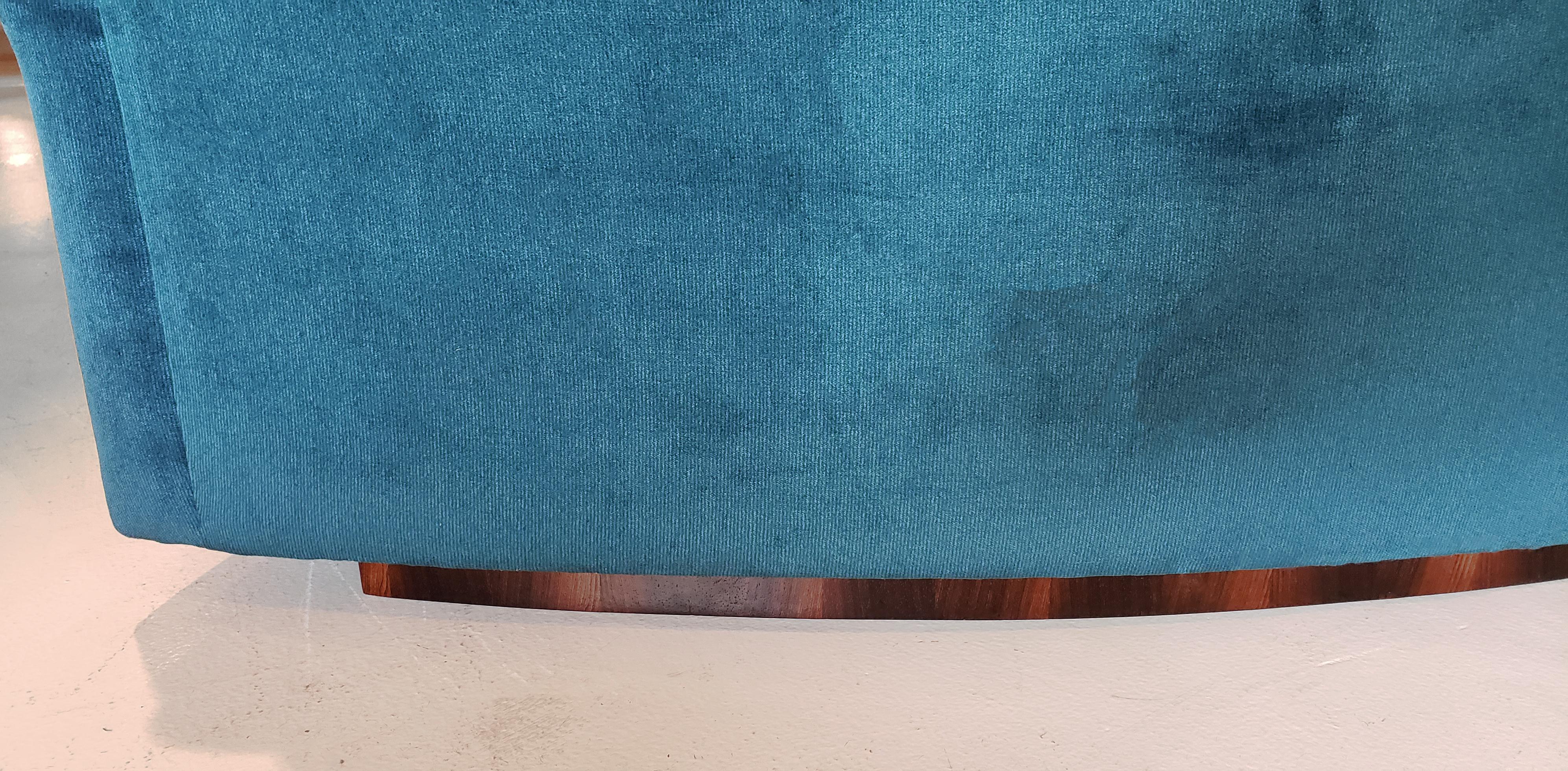 American Three Section Circular Sofa by Milo Baughman for Thayer Coggin