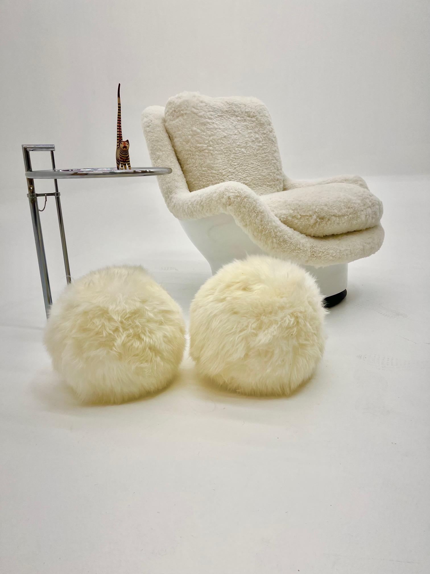 Ensemble chaise longue pivotante et pouf de Milo Baughman pour Thayer Coggin des années 1960 Bon état - En vente à Saint Louis, US