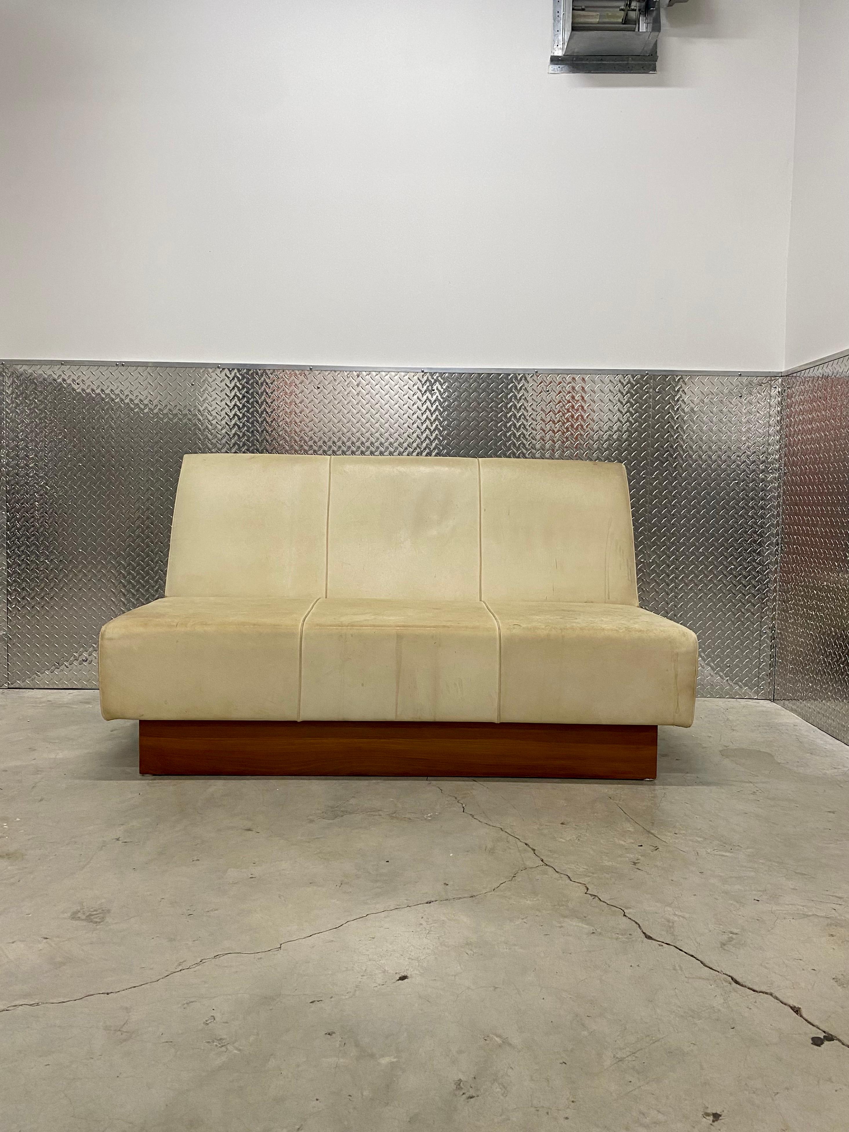 1960s Milo Baughman Leather Plinth Floating Sofa and Chairs, Set of 3 For Sale 3
