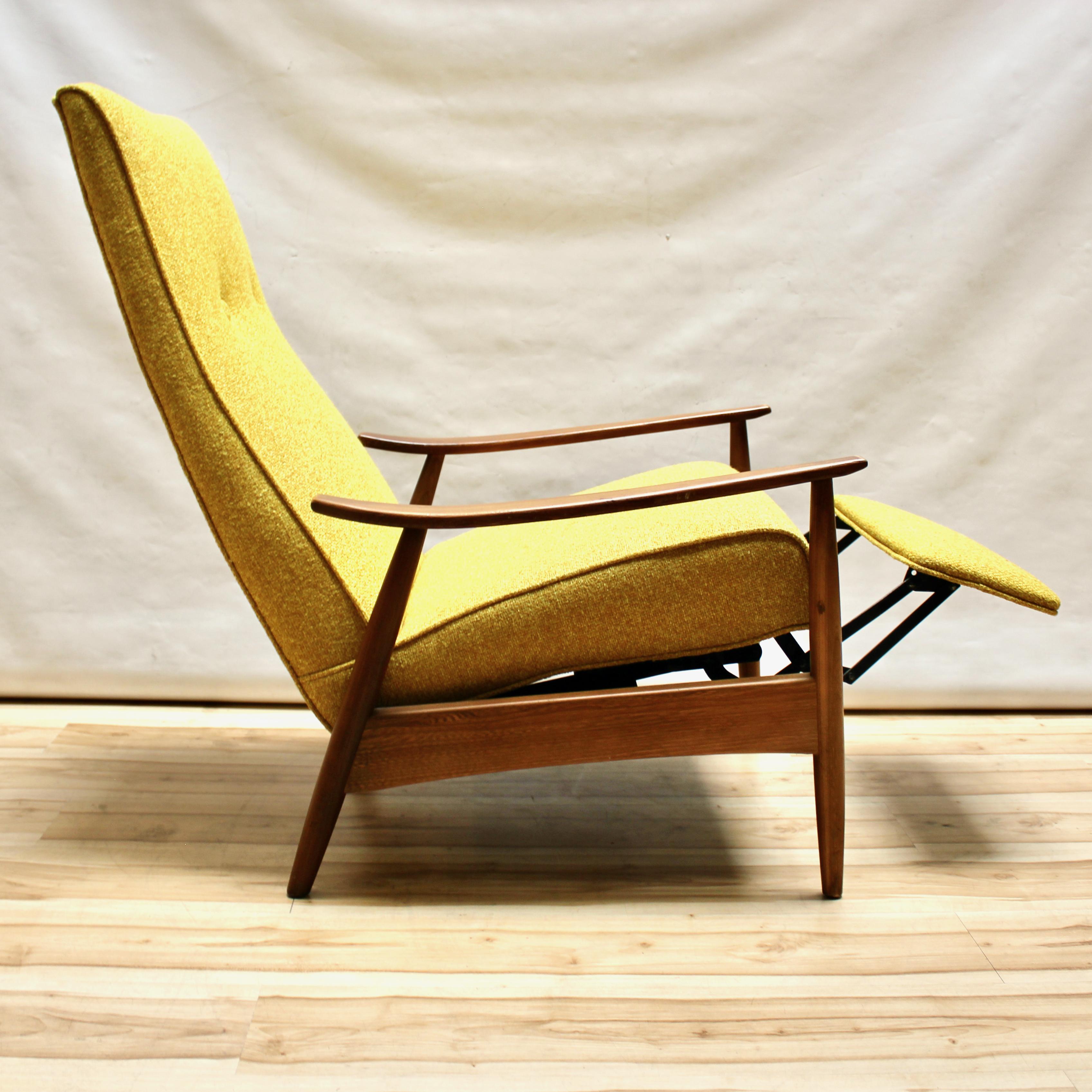 Mid-20th Century 1960s Milo Baughman Model 74 Reclining Lounge Chair