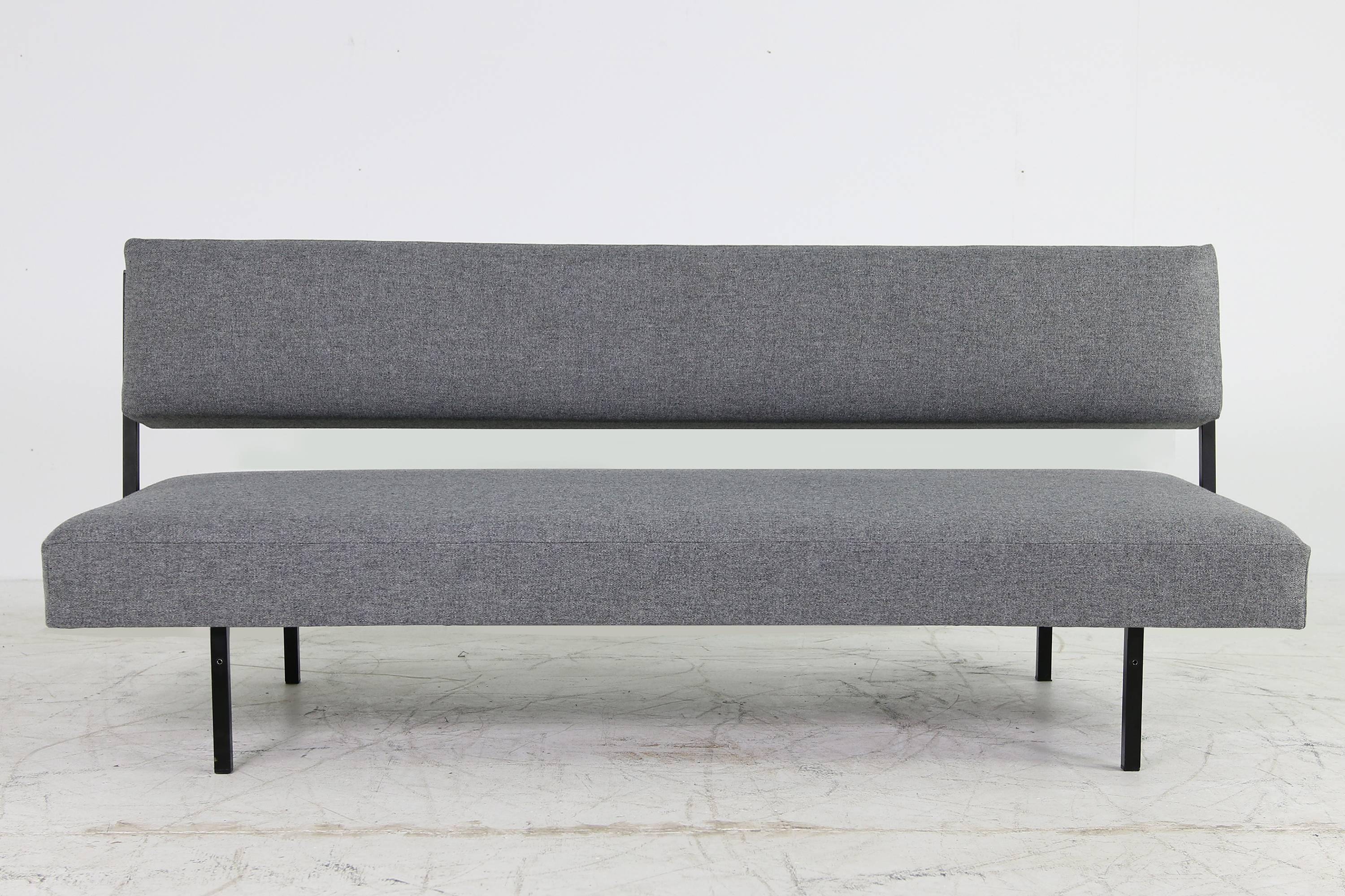 Amazing, 1960s Minimalist daybed, unknown designer, very unique piece, freestanding, new upholstery and new fabric in grey, very good condition. High quality piece.
