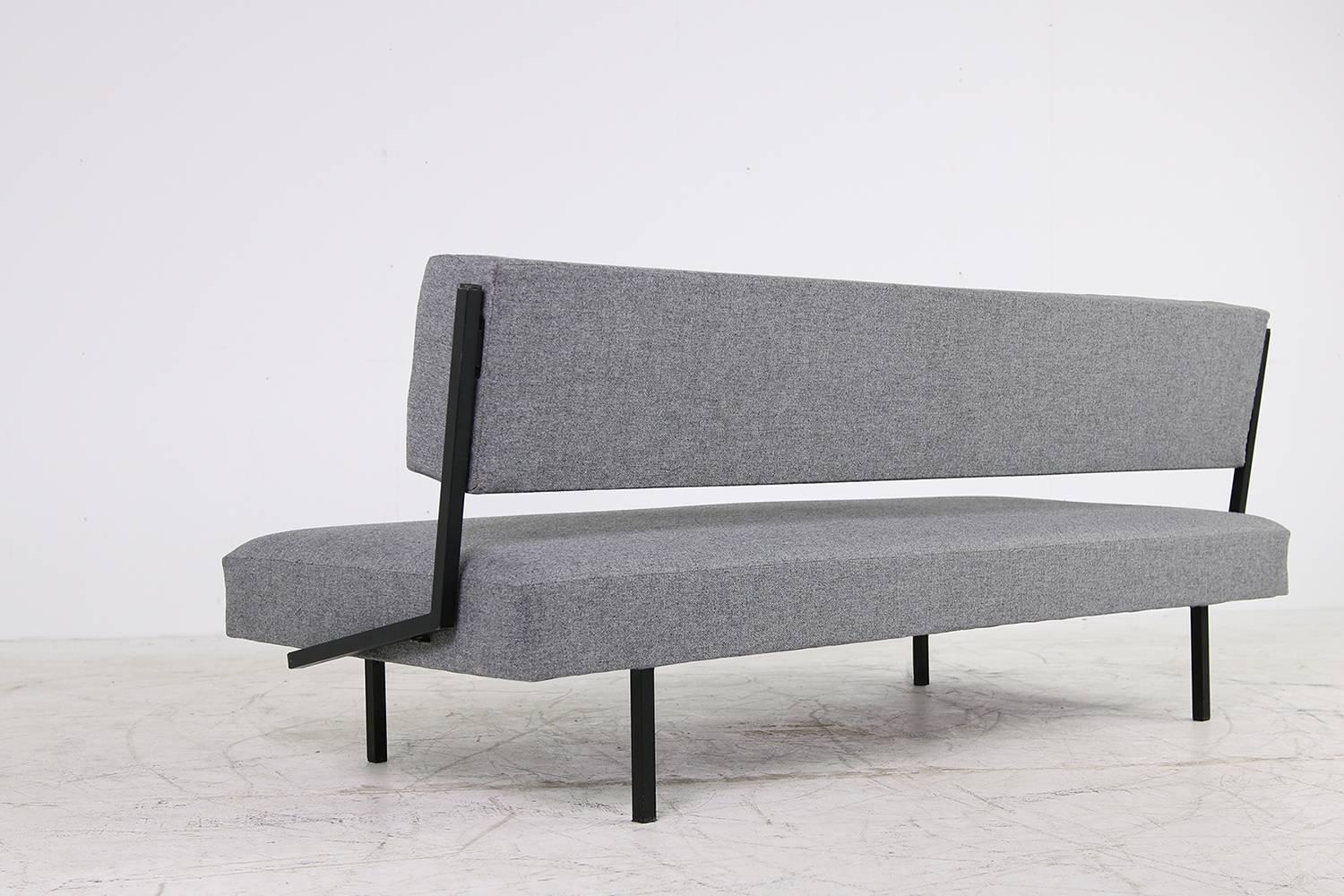 German 1960s Minimalist Daybed, Metal Base, New Upholstery, Grey Fabric, Midcentury For Sale
