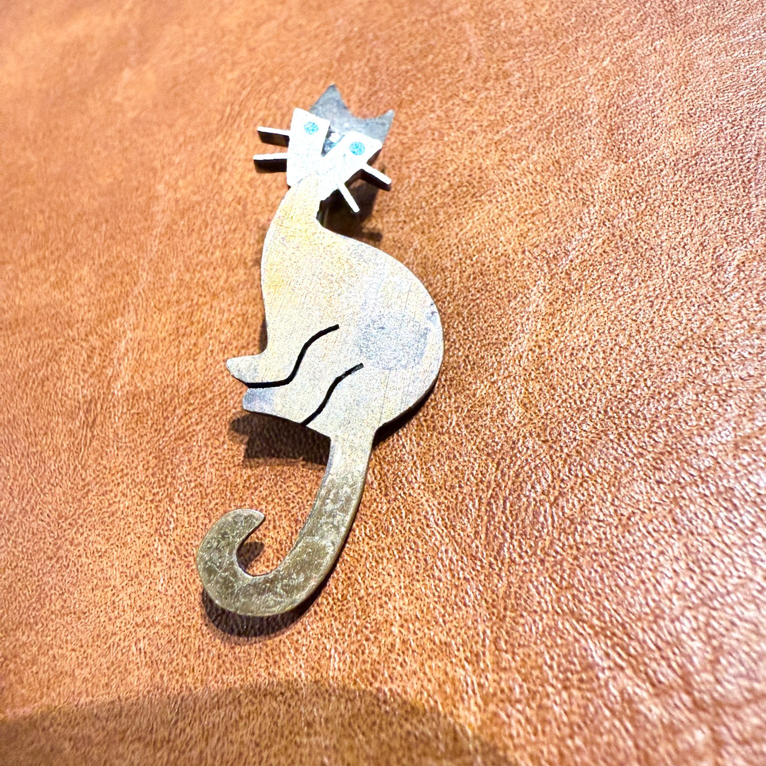 Mexican 1950s Mixed Metal Cat Pin Chato Castillo Taxco For Sale