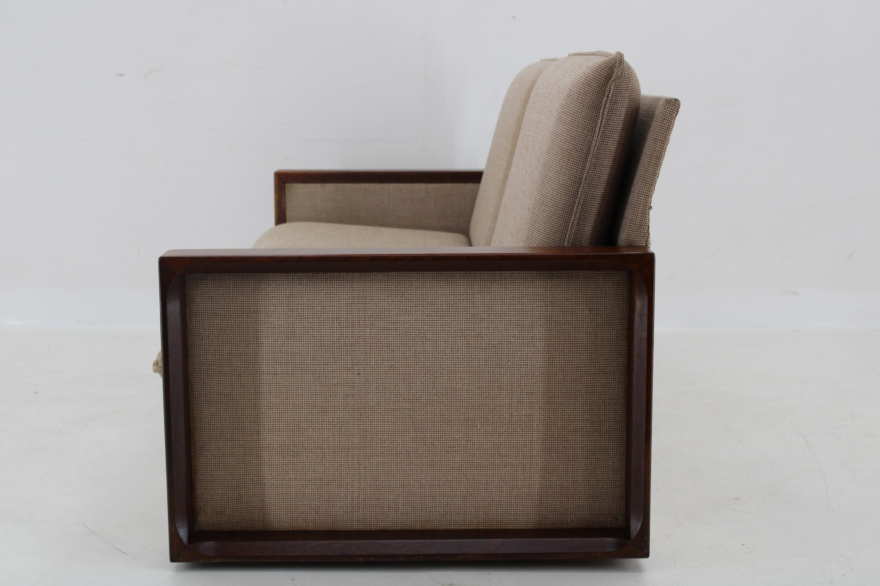 1960er Jahre Miroslav Navrátil Faltbares Schlafsofa, Tschechoslowakei im Angebot 1
