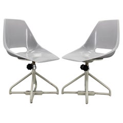 1960s Miroslav Navratil Pair of Fiberglass Chairs for Vertex, Czechoslovakia