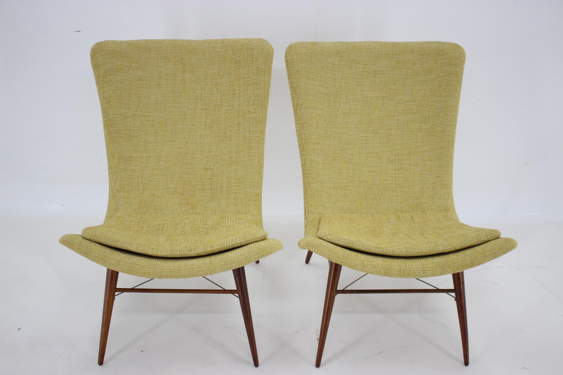 1960s Miroslav Navratil Pair of Shell Lounge Chairs 4