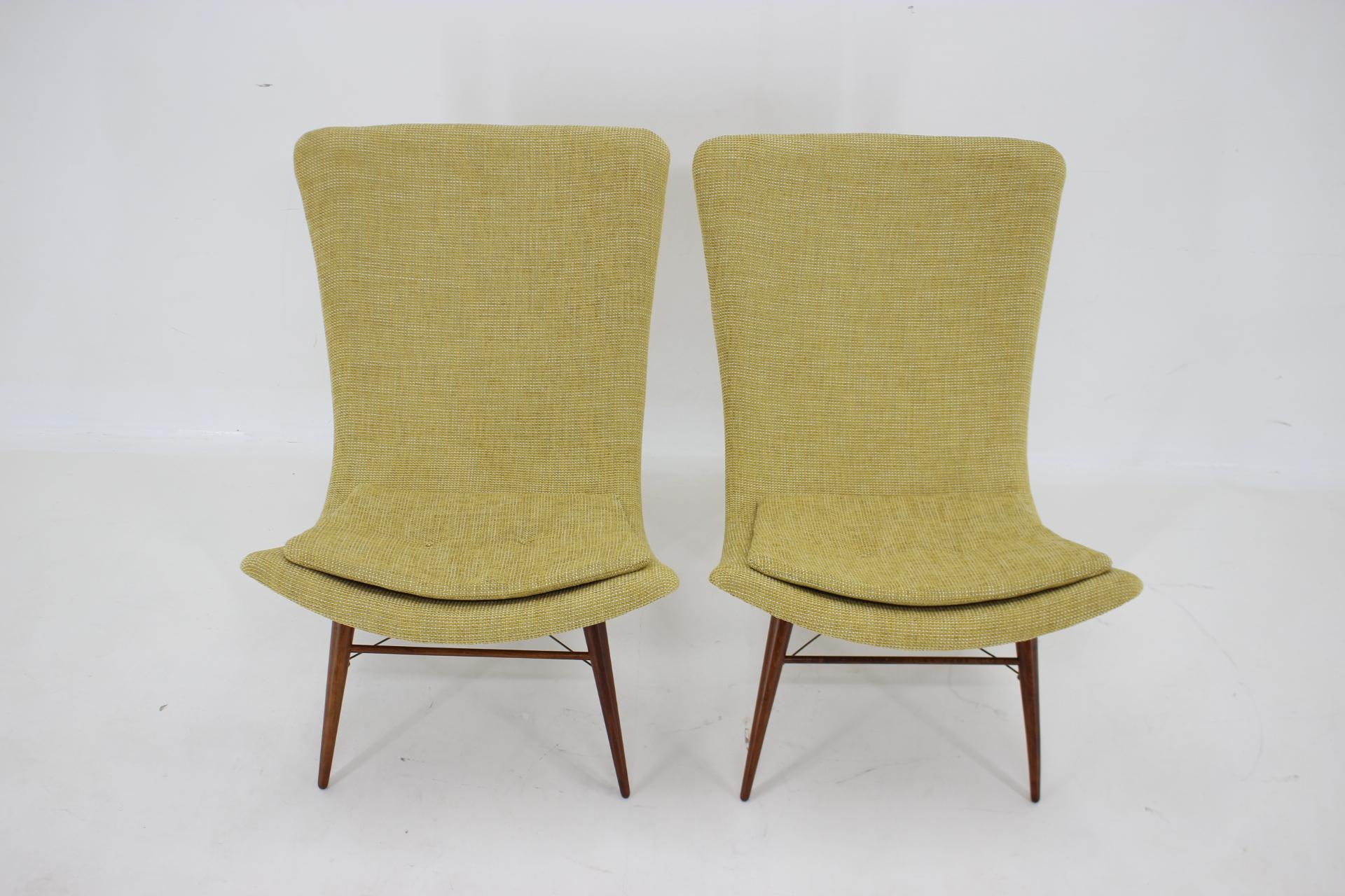 1960s Miroslav Navratil Pair of Shell Lounge Chairs 5