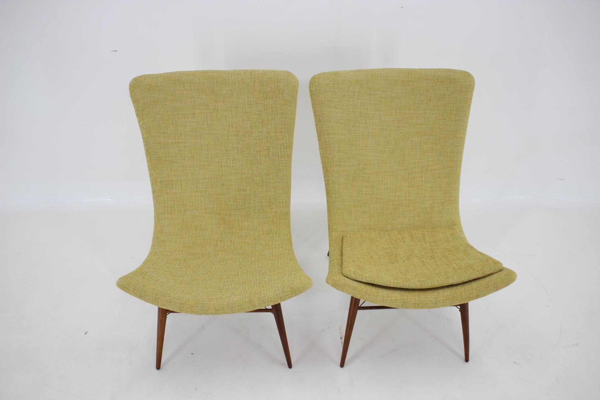 1960s Miroslav Navratil Pair of Shell Lounge Chairs 6