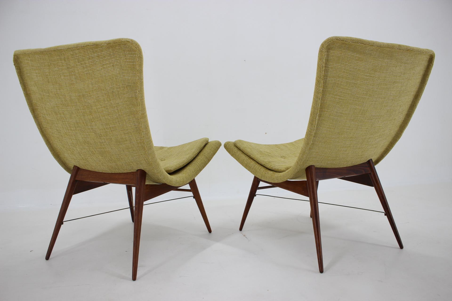 1960s Miroslav Navratil Pair of Shell Lounge Chairs In Good Condition In Praha, CZ