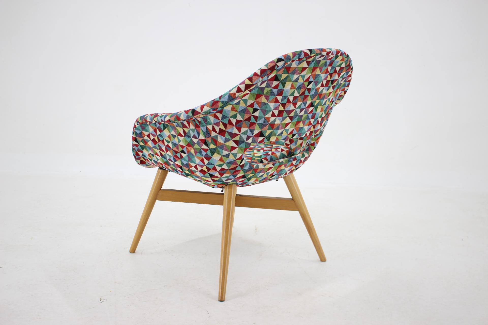 1960s Miroslav Navratil Shell Lounge Chair, Czechoslovakia In Good Condition For Sale In Praha, CZ