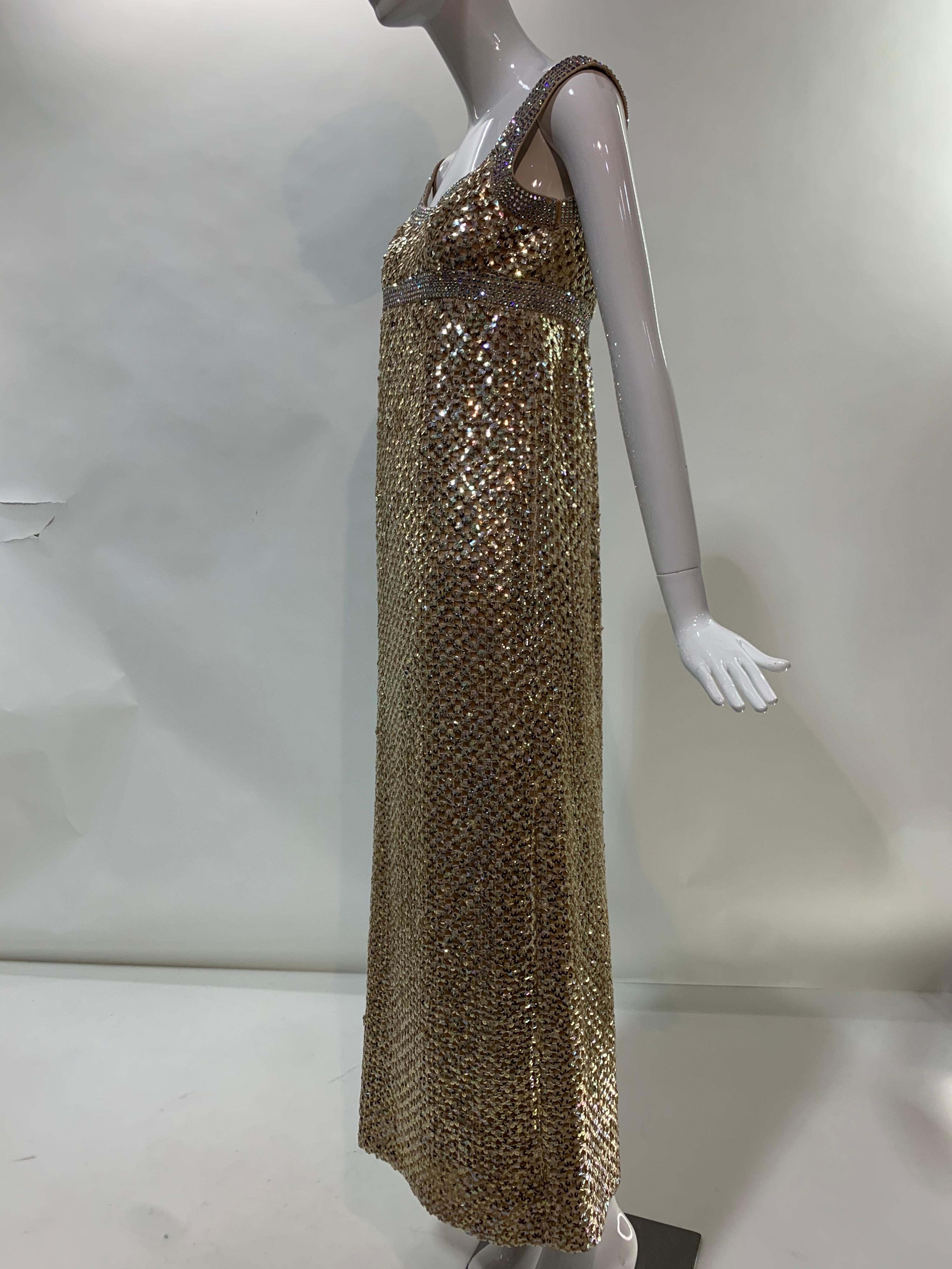 1960er Jahre Mod Empire Taille Kleid in Gold Pailletten Gitter und schillernden Strasssteinen im Angebot 8