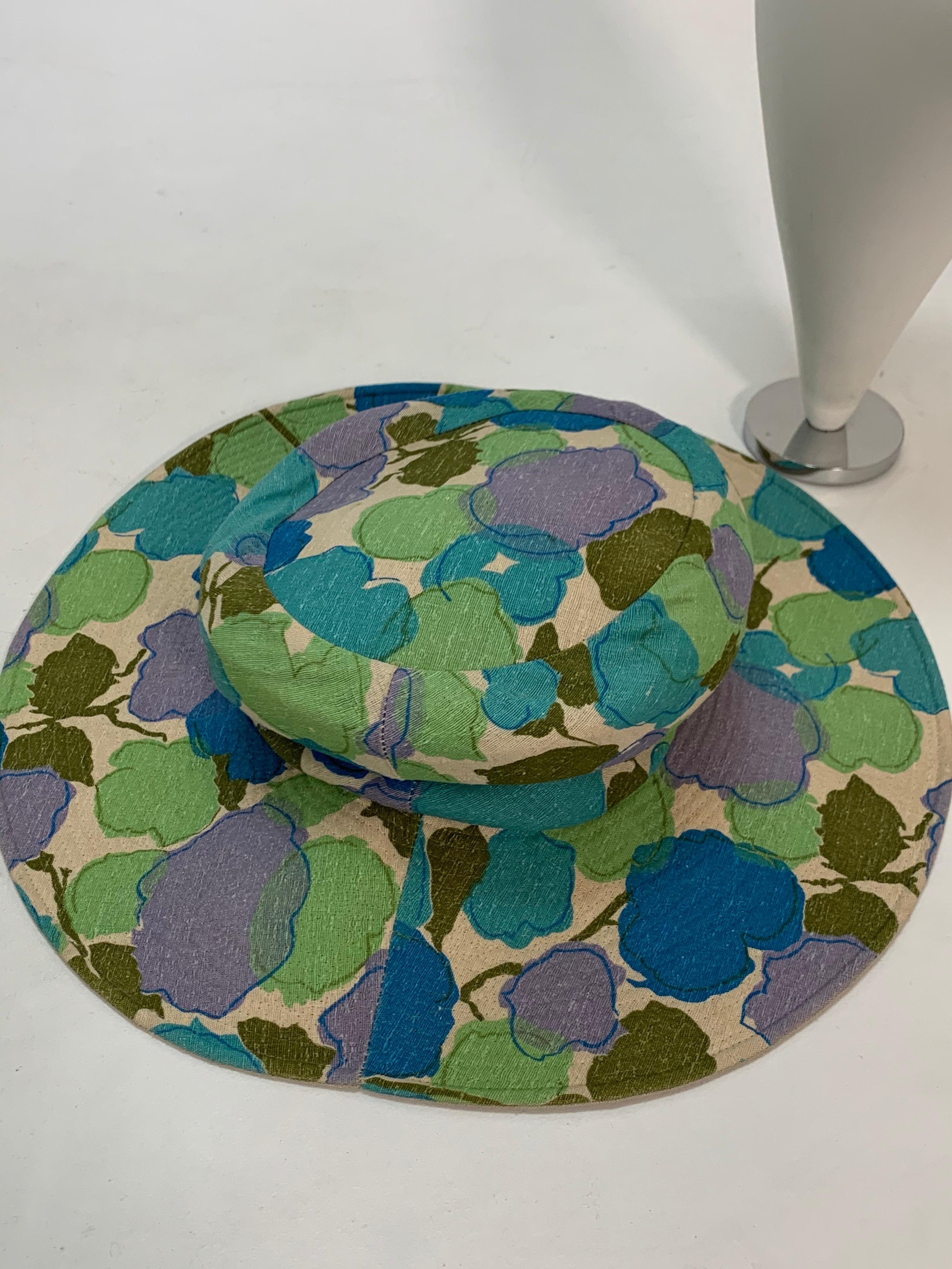 Women's 1960s Mod Floral Print Wide Brim Slubby Cotton Hat For Sale