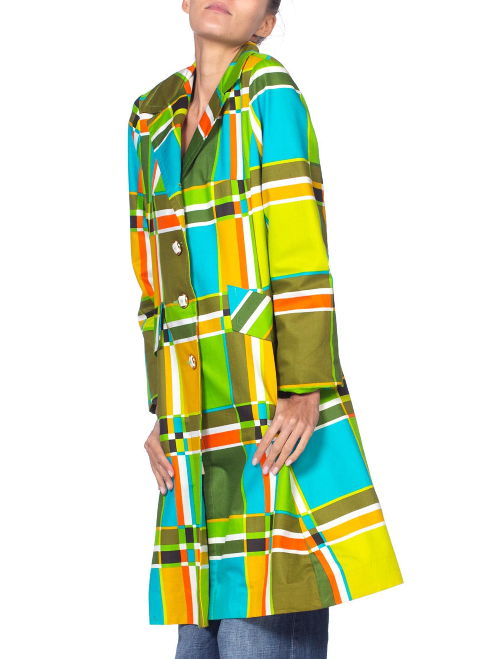 1960'S Lime Green & Orange Cotton Mod Geometric Plaid Print Coat In Excellent Condition In New York, NY