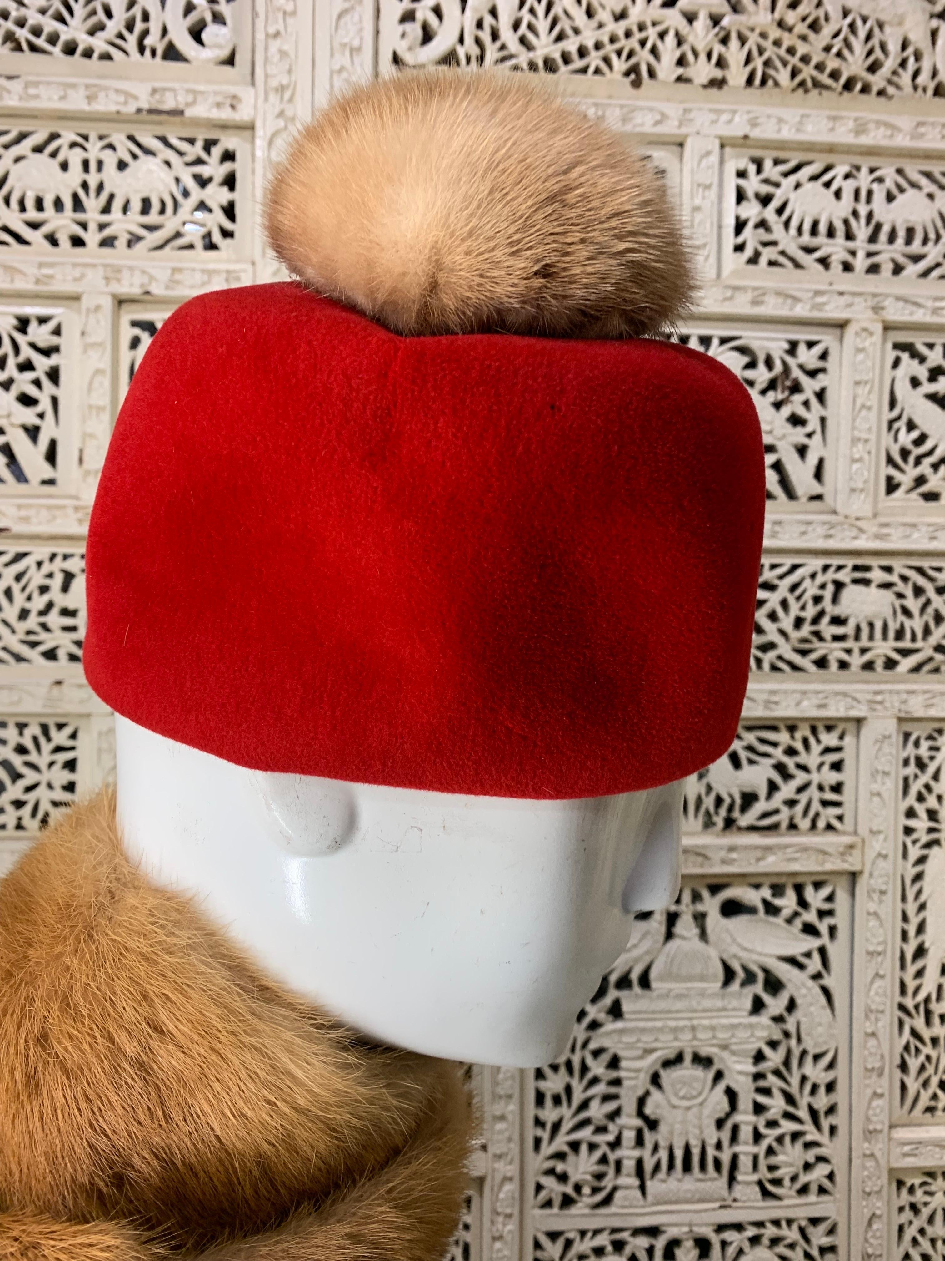 1960s Mod Jan Leslie Red Felt Tall Hat w Fur Pompon & Chanel Mink Scarf Ensemble For Sale 3
