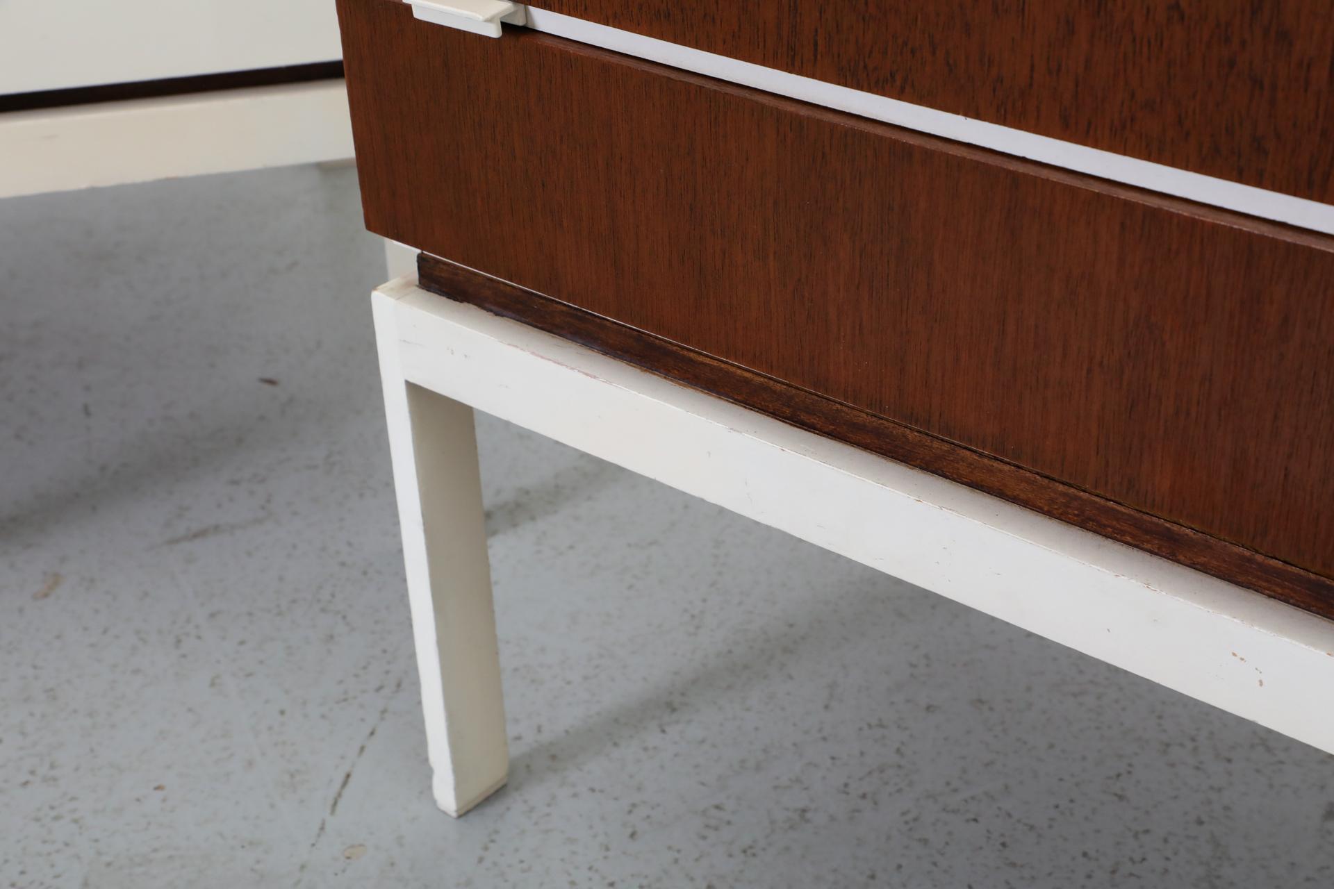 1960s MOD Small White Interlübke Side Cabinets or Nightstands, Germany 14