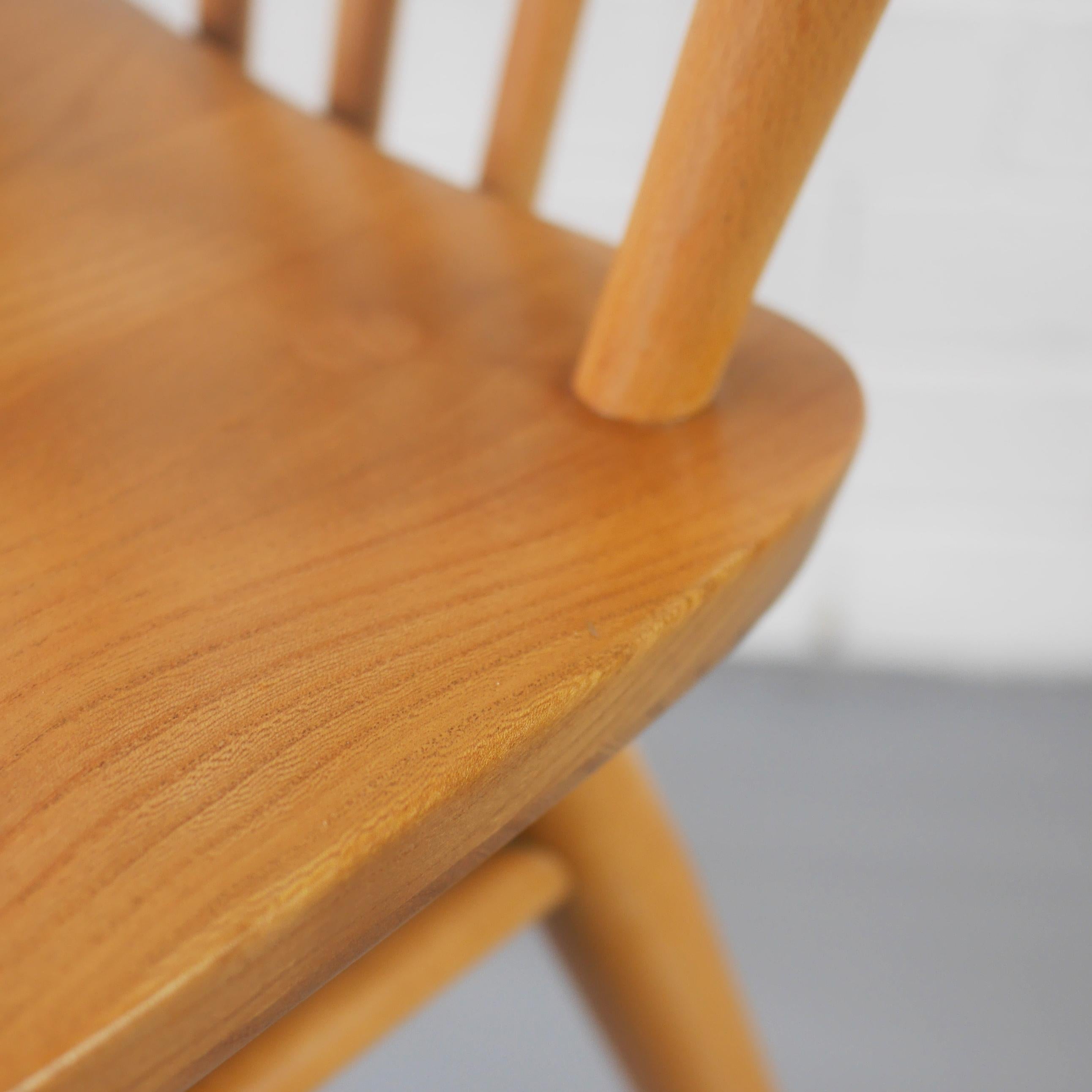 Mid-20th Century 1960s Model 391 Windsor Chair by Ercol in Solid Elm and Beech For Sale
