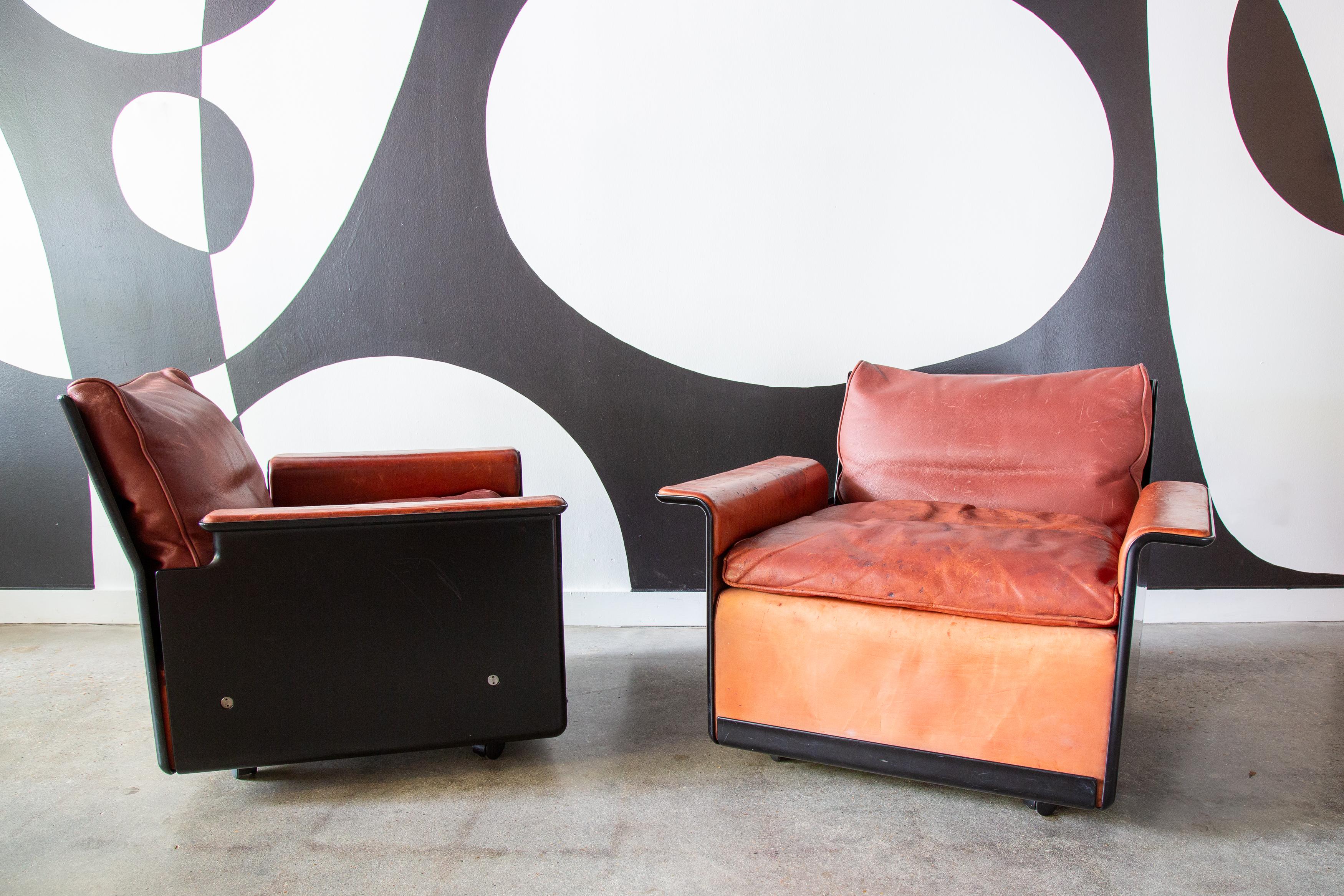 Mid-Century Modern 1960s Model 620 Lounge Chairs designed by Dieter Rams for Vitsoe - a pair
