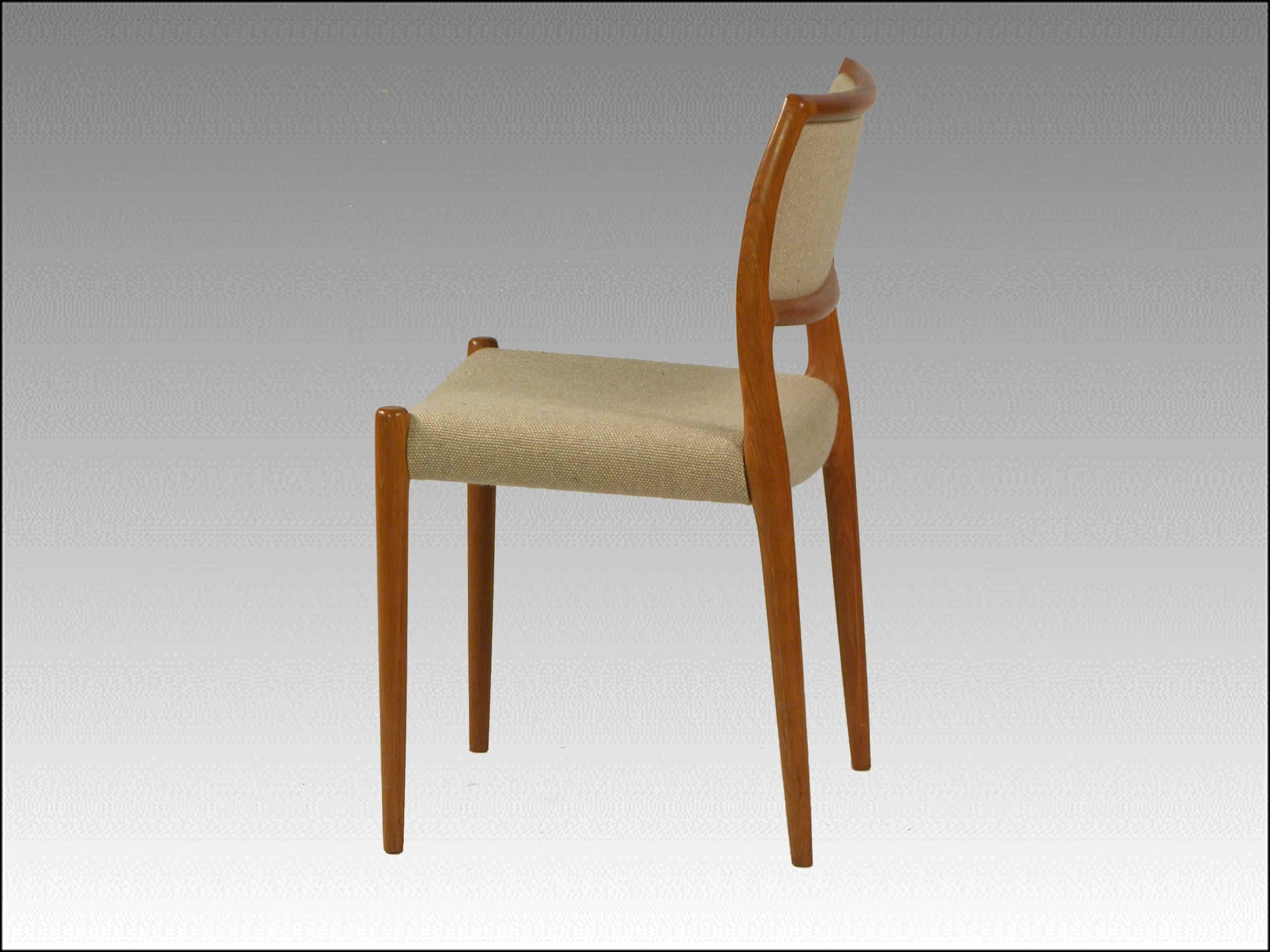 The model 80 dining chair was designed by Niels Otto Møller for JL. Møllers in the 1960s

The comfortable chairs are in good vintage condition

If you wish to have the chairs reupholstered we are happy to make an offer and reupholster them with