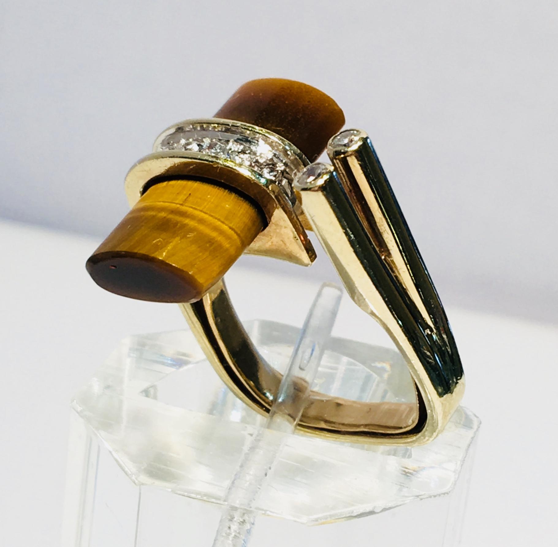 Artisan 1960s Modern Asymmetrical Tiger's Eye & Diamond Yellow Gold Euro Shank Ring  For Sale
