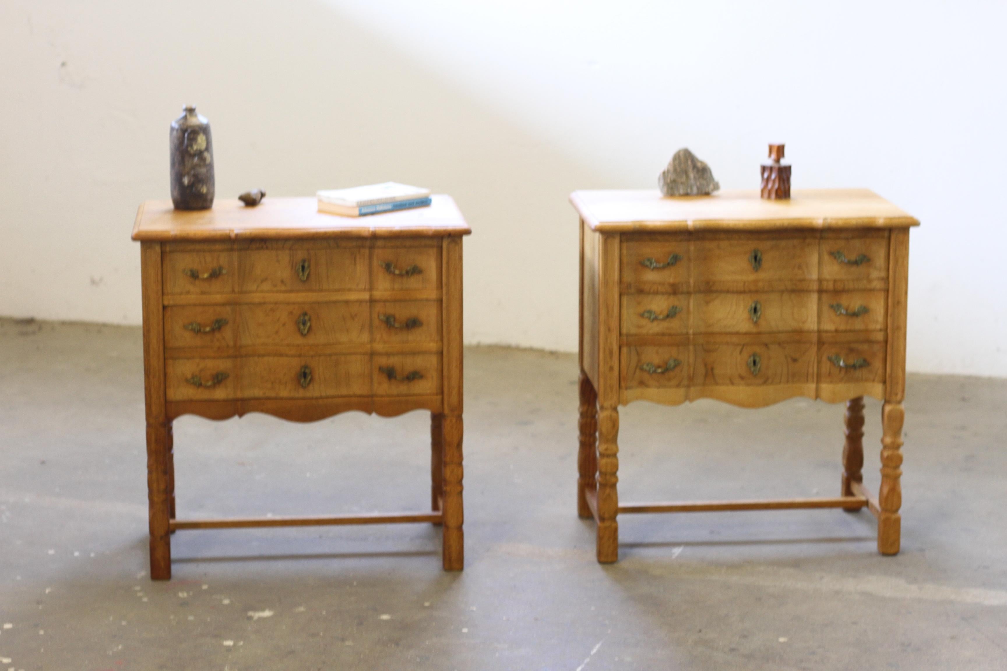 1960s Modern Danish Oak Dresser Cabinet style of Henning Kjærnulf, Denmark For Sale 9