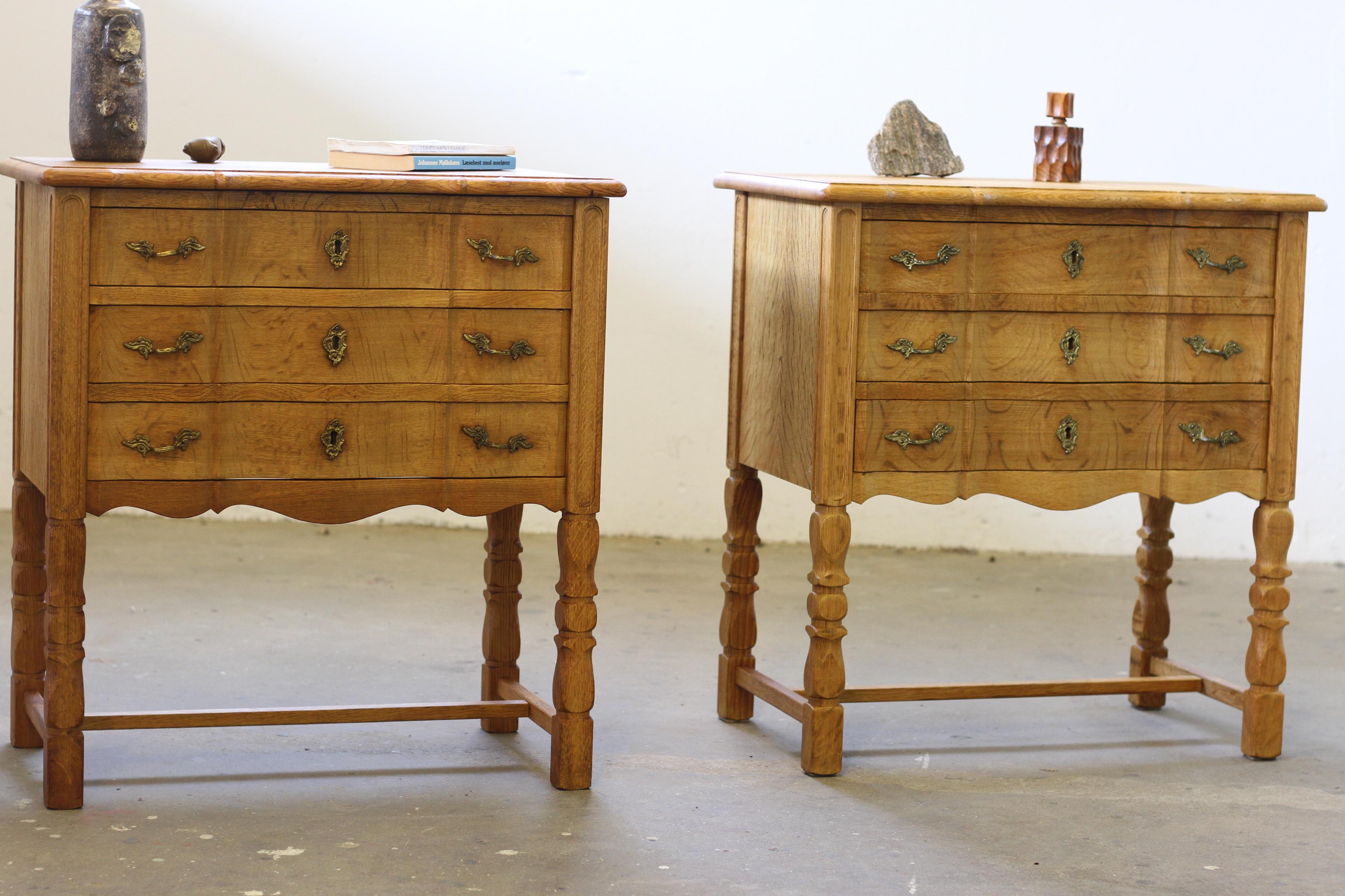 1960s Modern Danish Oak Dresser Cabinet style of Henning Kjærnulf, Denmark For Sale 10