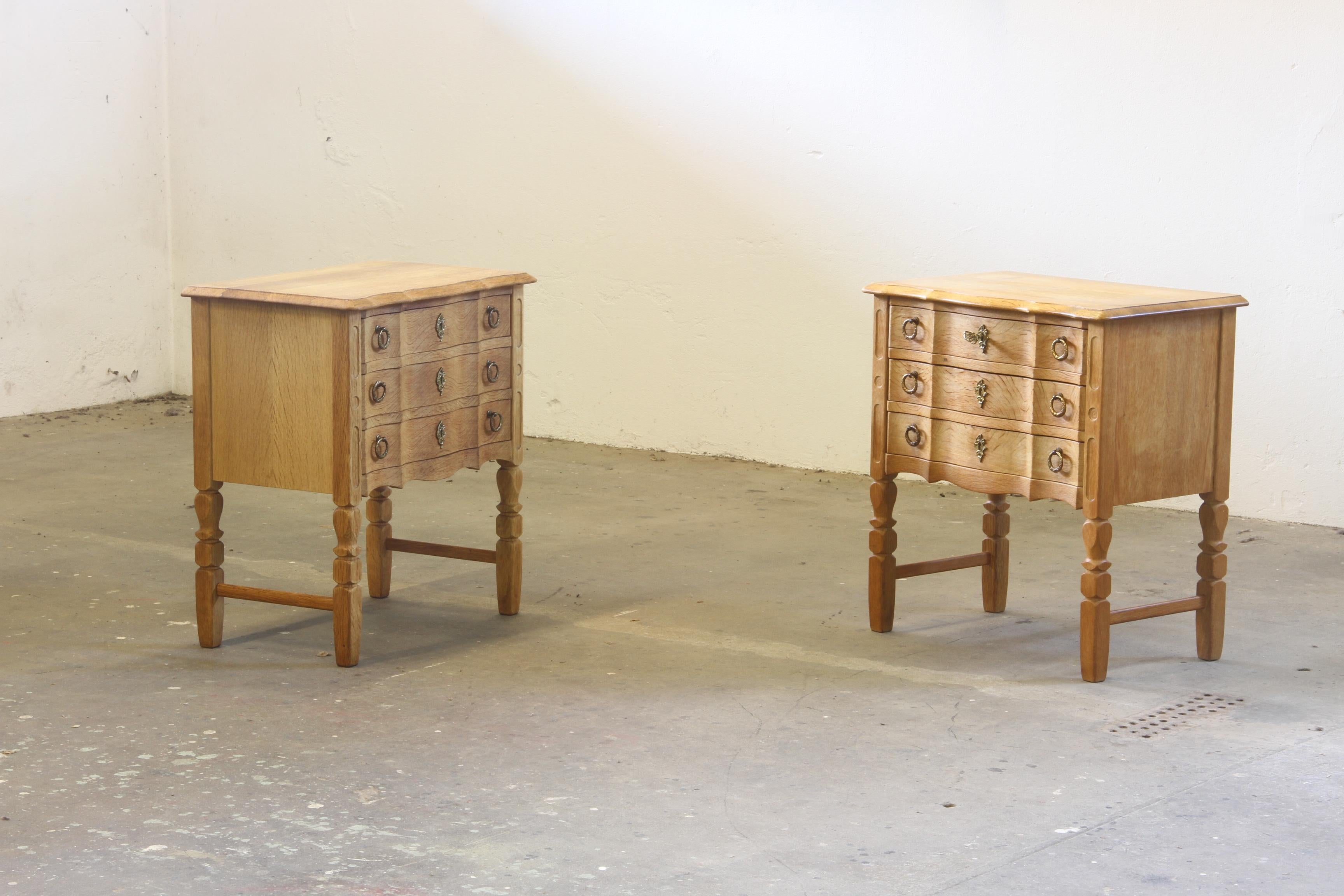 Commode danoise moderne en chêne des années 1960 style Henning Kjærnulf, Danemark en vente 8