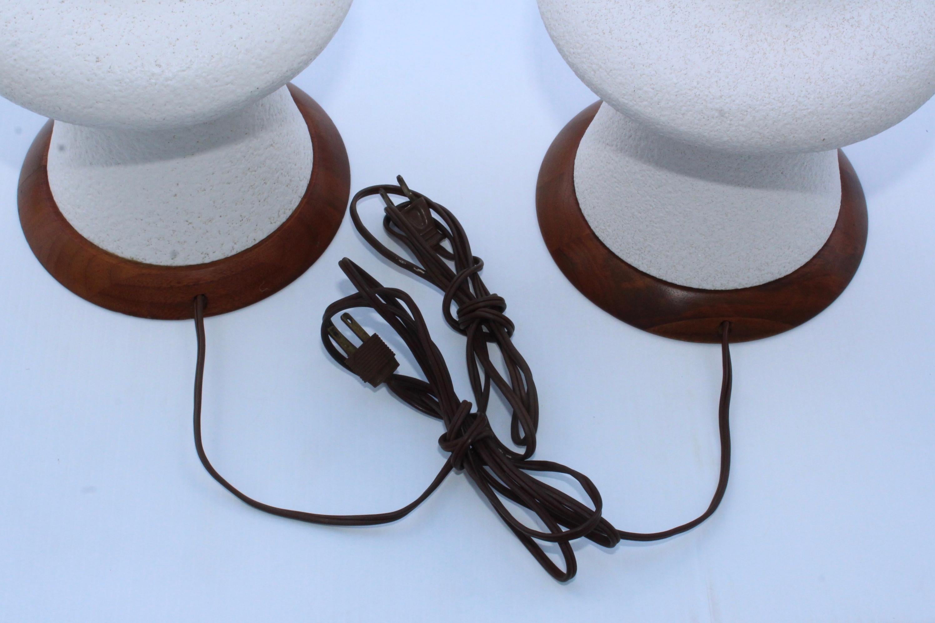1960s Modern Danish Style Pottery and Walnut Table Lamps 8