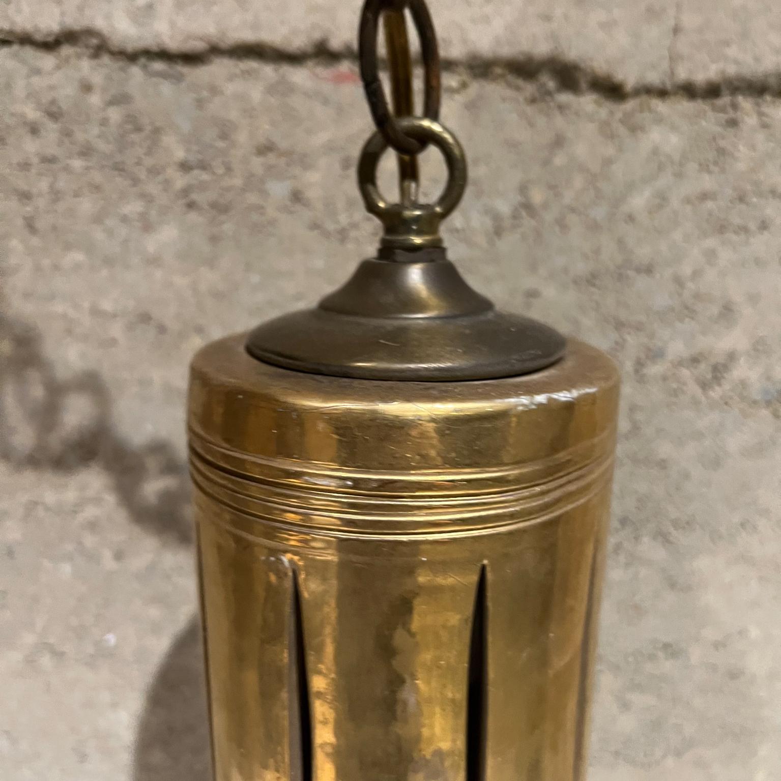 Lampe à suspension Peekaboo des années 1960, céramique dorée en vente 1