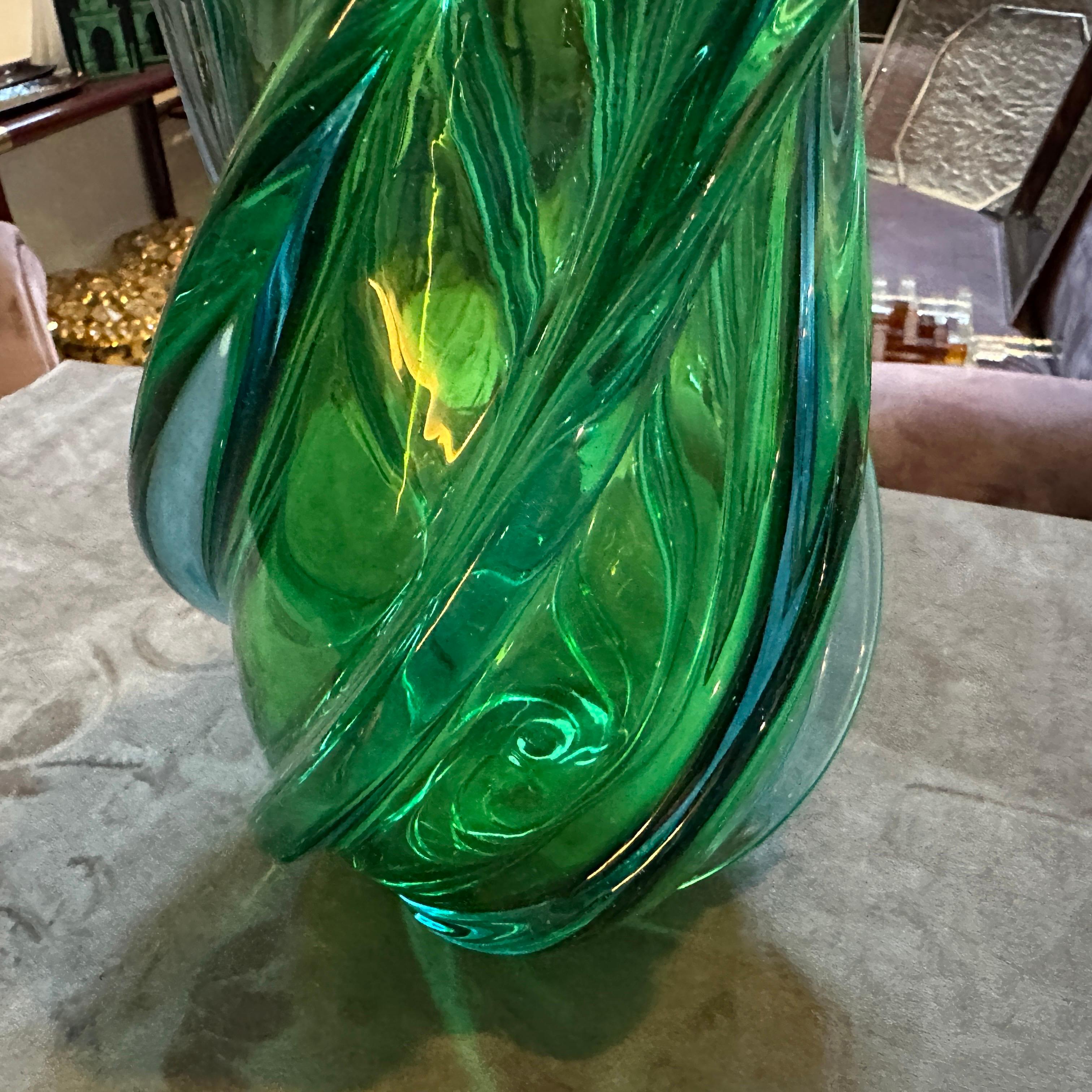 1960s Modern Green Uranium and Blue Murano Glass Vase by Seguso For Sale 5
