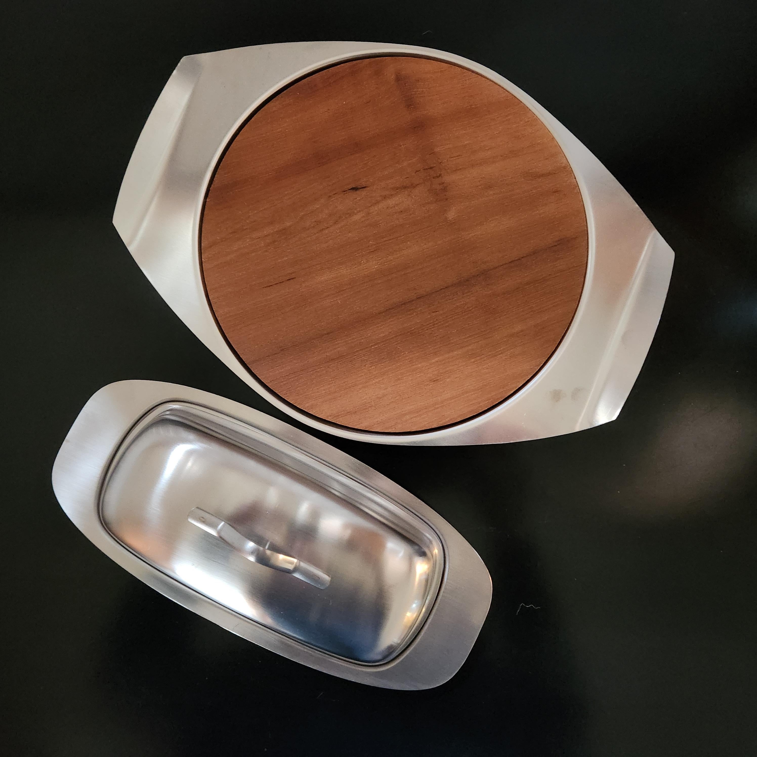 1960s Hostess Cheese Board and Butter Dish Set Japan In Good Condition For Sale In Chula Vista, CA
