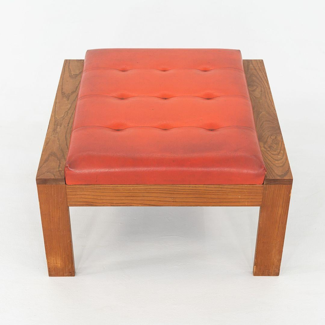 1960s Modern Ottoman Stool by C.I. Designs en vinyle Persimmon en vente 1
