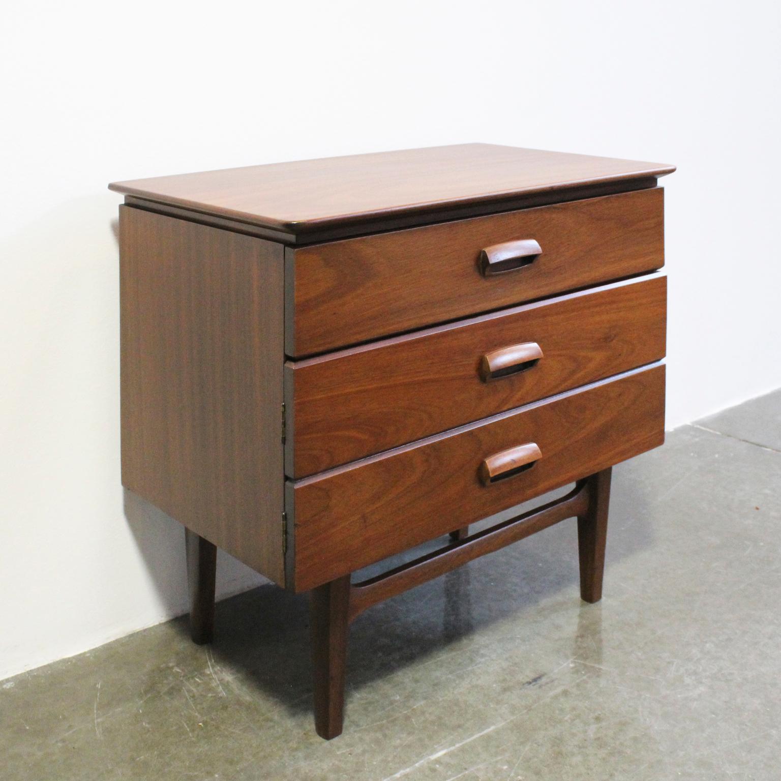 1960s modern Portuguese bedside tables from Olaio Portuguese factory. This piece was designed by José Espinho and belongs to 