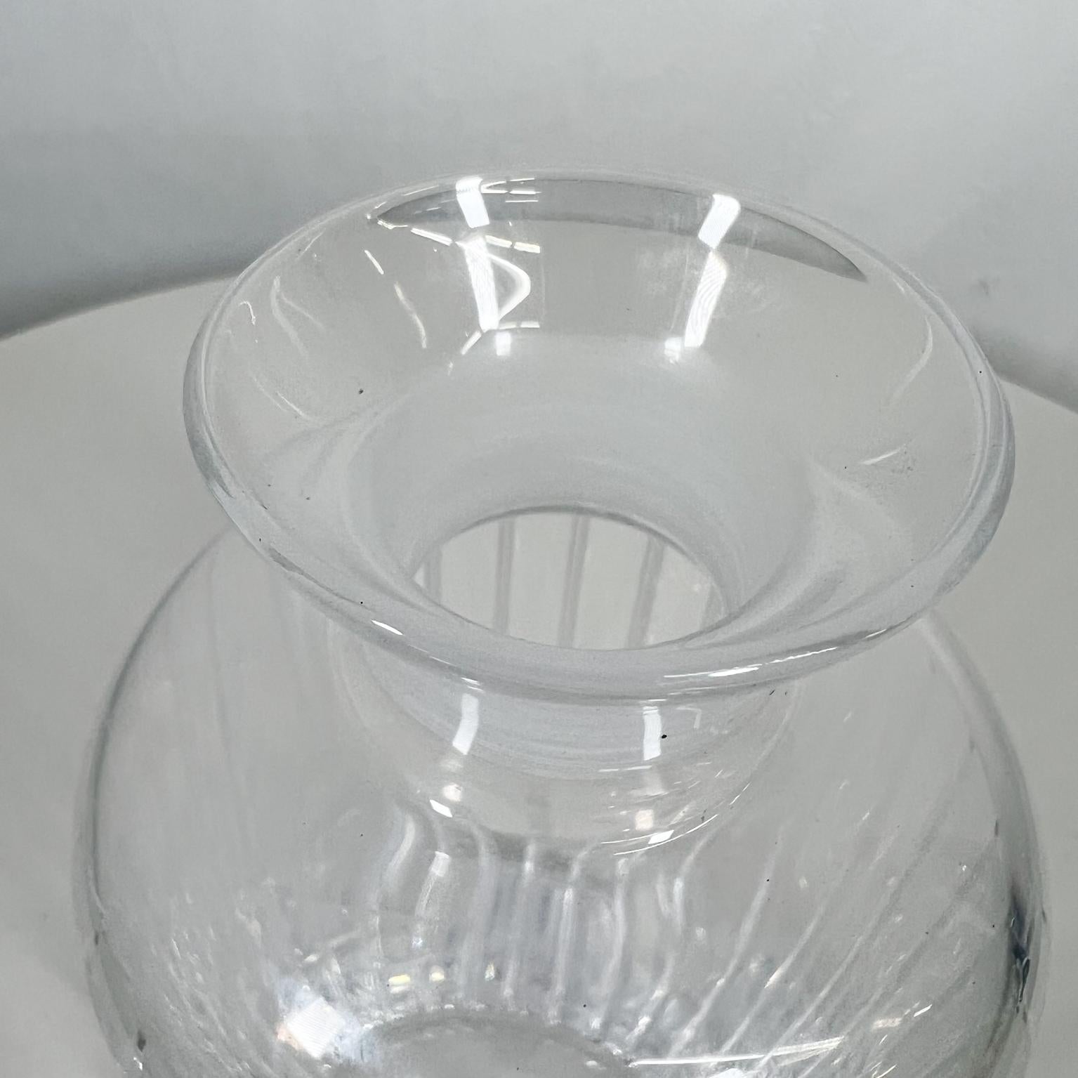 Carafe moderne des années 1960 en verre de cristal nervuré d'Italie en vente 1