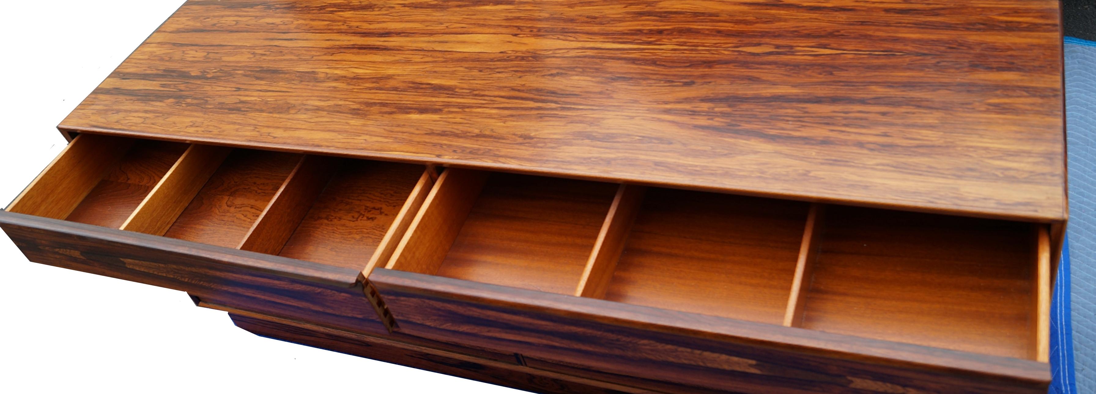 Scandinavian Modern Rosewood 8 Drawer Dresser Sideboard Chest Westnofa Norway For Sale 3