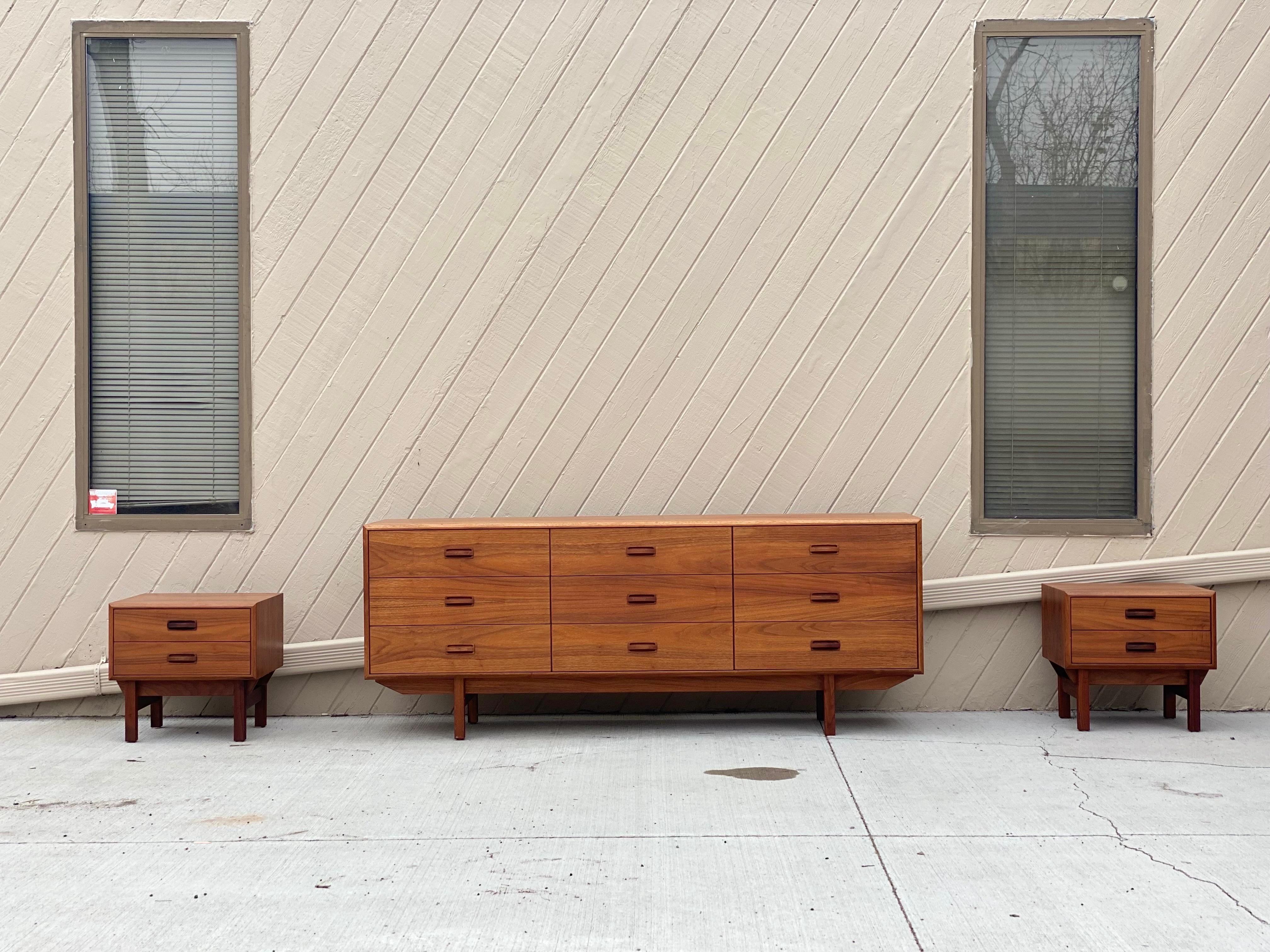 We are very pleased to offer a modern, Scandinavian three-piece bedroom set, circa the 1960s. If you love clean lines and honey brown wood tones, along with excellent artistry, this collection is perfect for your space. Crafted of teak wood and