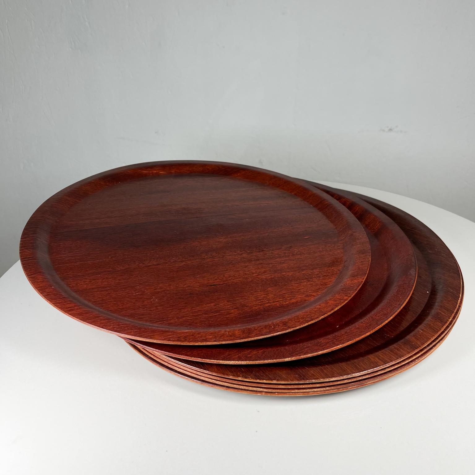 1960s Modern Set of Six Round Serving Plates Bent Plywood 1