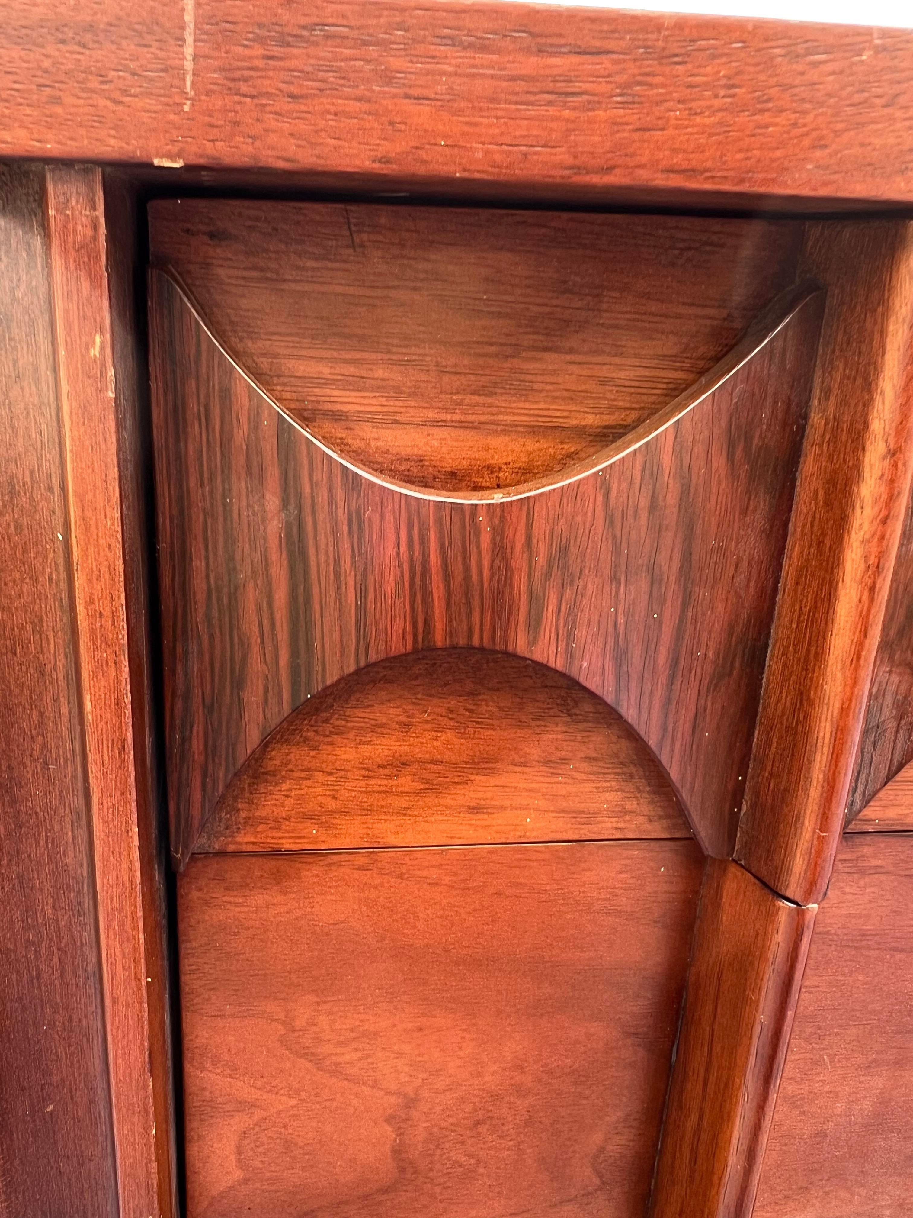 Walnut 1960s Modern Vintage Kent Coffey Perspecta Nightstands in Brasilia Style a Pair
