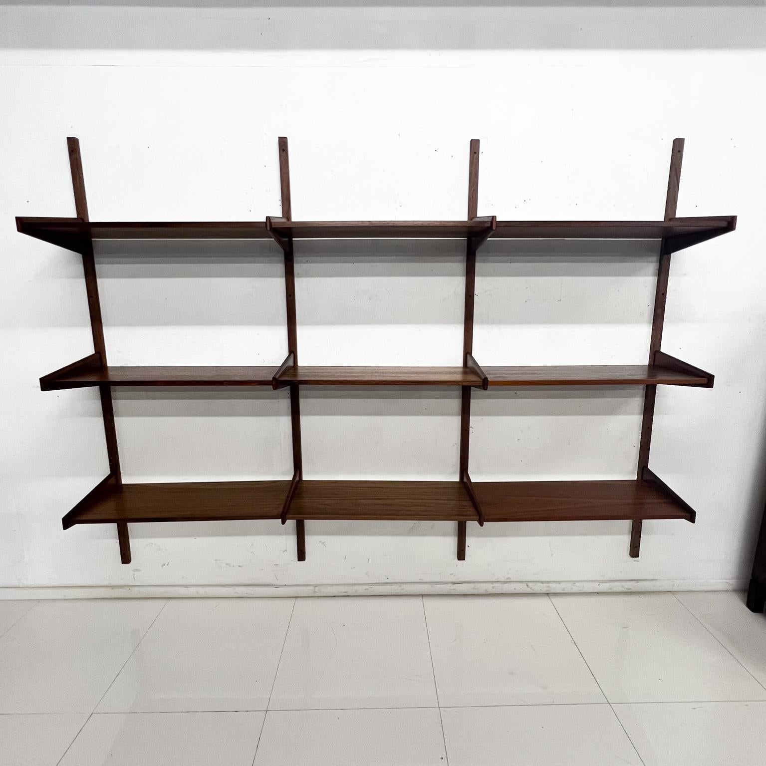 1960s modern wall unit style of Ib Juul Christensen of Norway
Classic Modern Wall Unit System
Unmarked.
95.13 w x 72 h x 14.25 d
Center shelves were retrofitted from original connecting system.
Festool domino joining system.
Center shelves 29 w