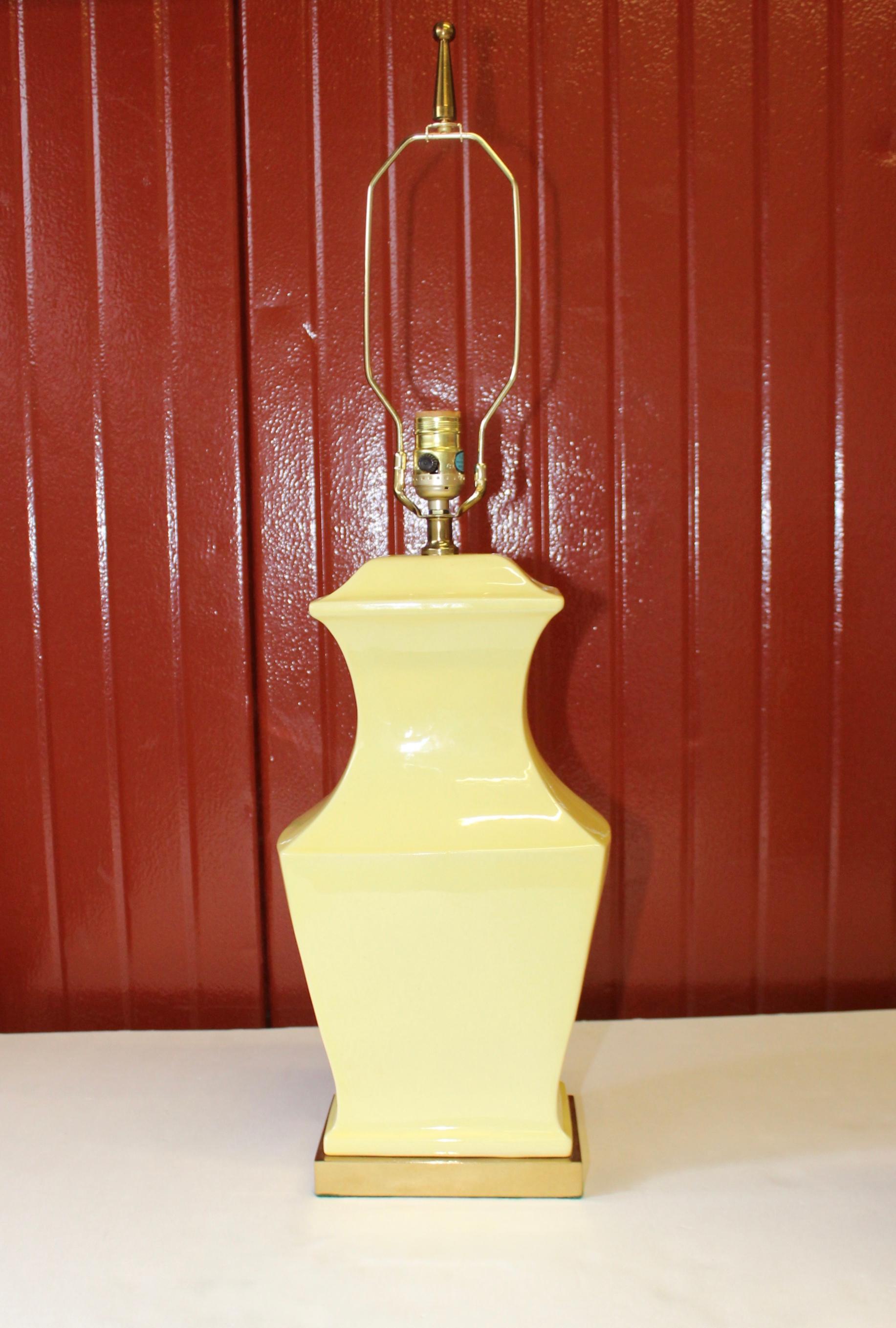 1960s Modern Yellow Pottery and Brass Table Lamps For Sale 2