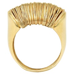 Bague vintage moderniste des années 1960 en or jaune 18 carats enveloppée d'un fil de fer