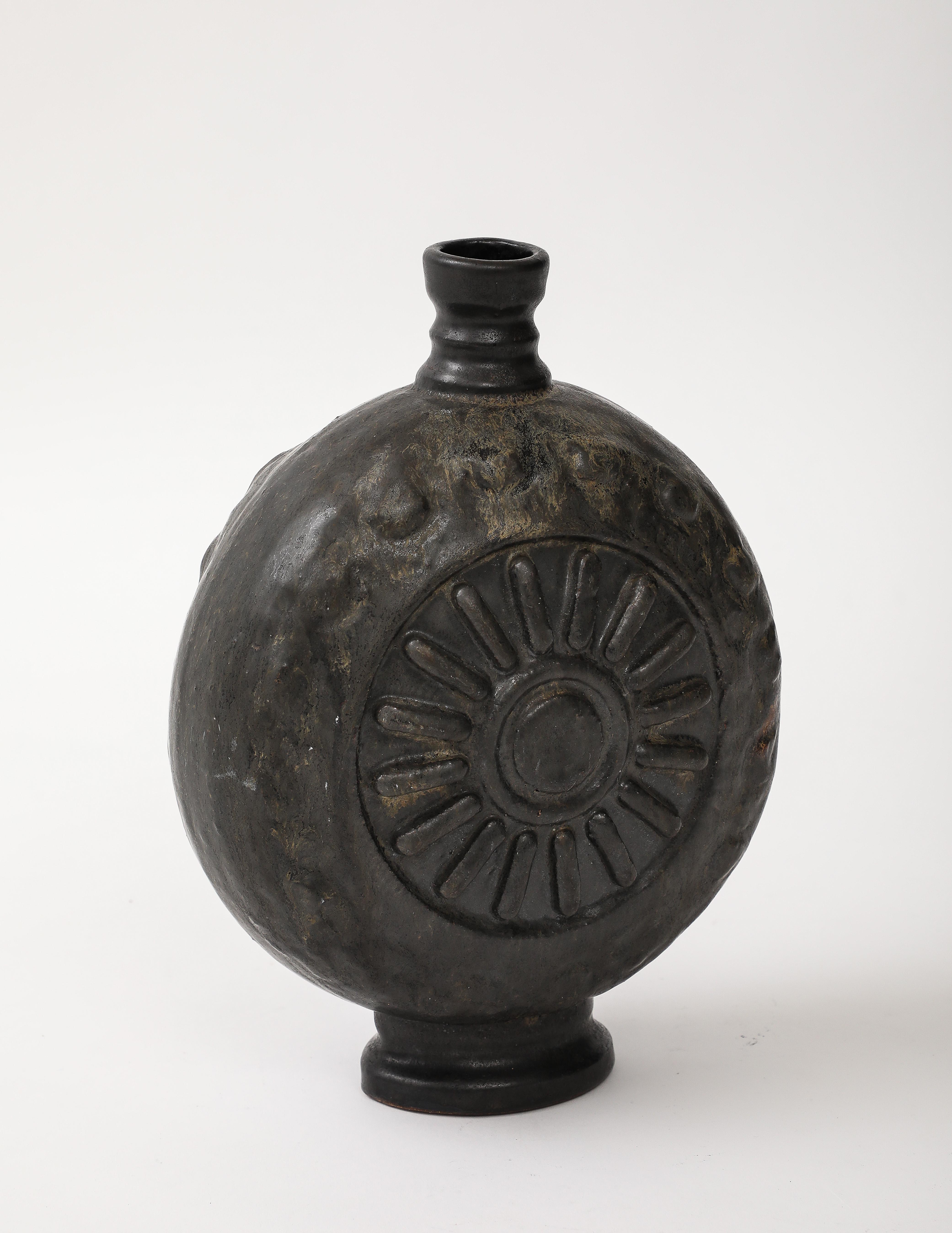 Modernistische Vase aus französischer Keramik, 1960er Jahre im Zustand „Gut“ im Angebot in New York, NY