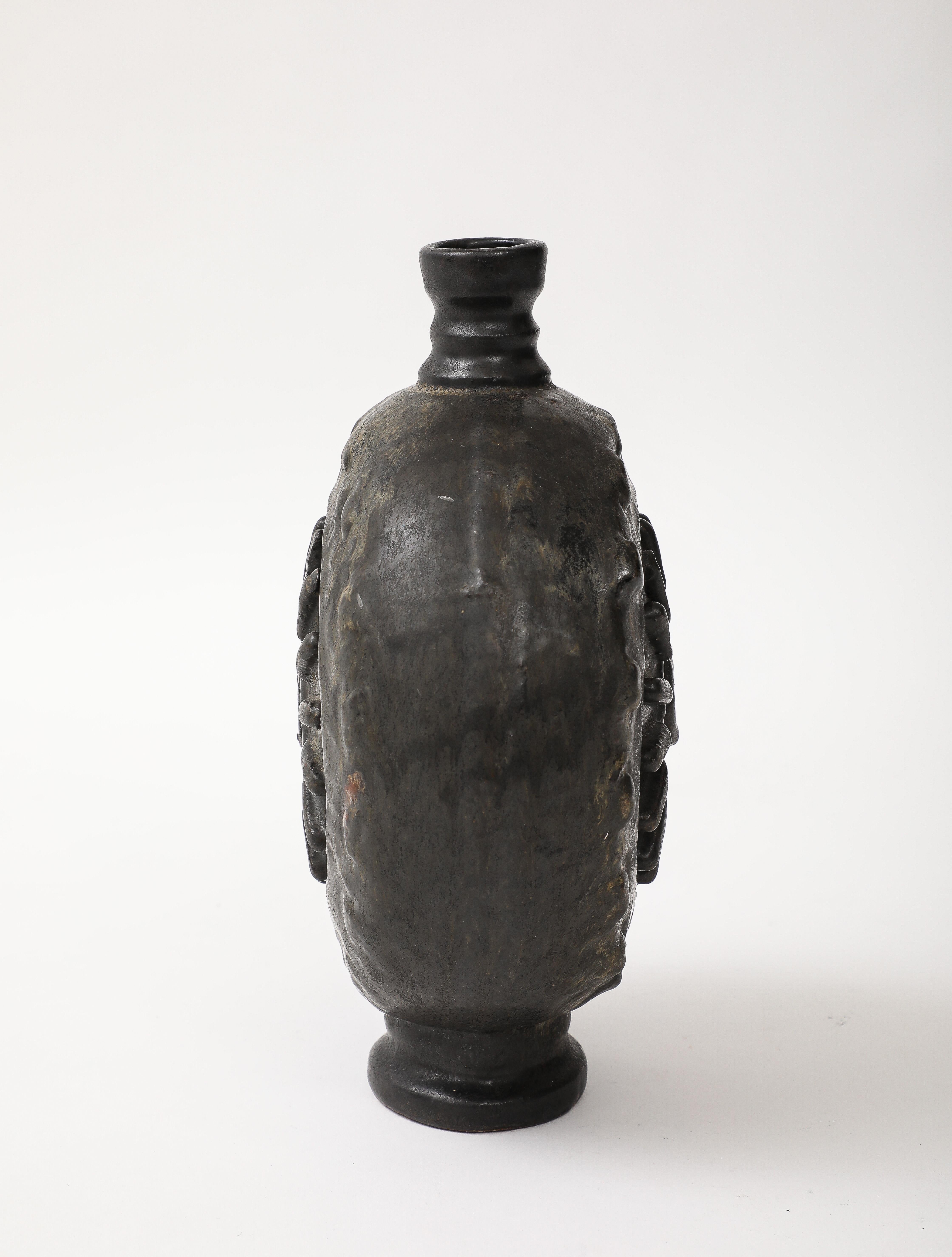 Modernistische Vase aus französischer Keramik, 1960er Jahre (Mitte des 20. Jahrhunderts) im Angebot