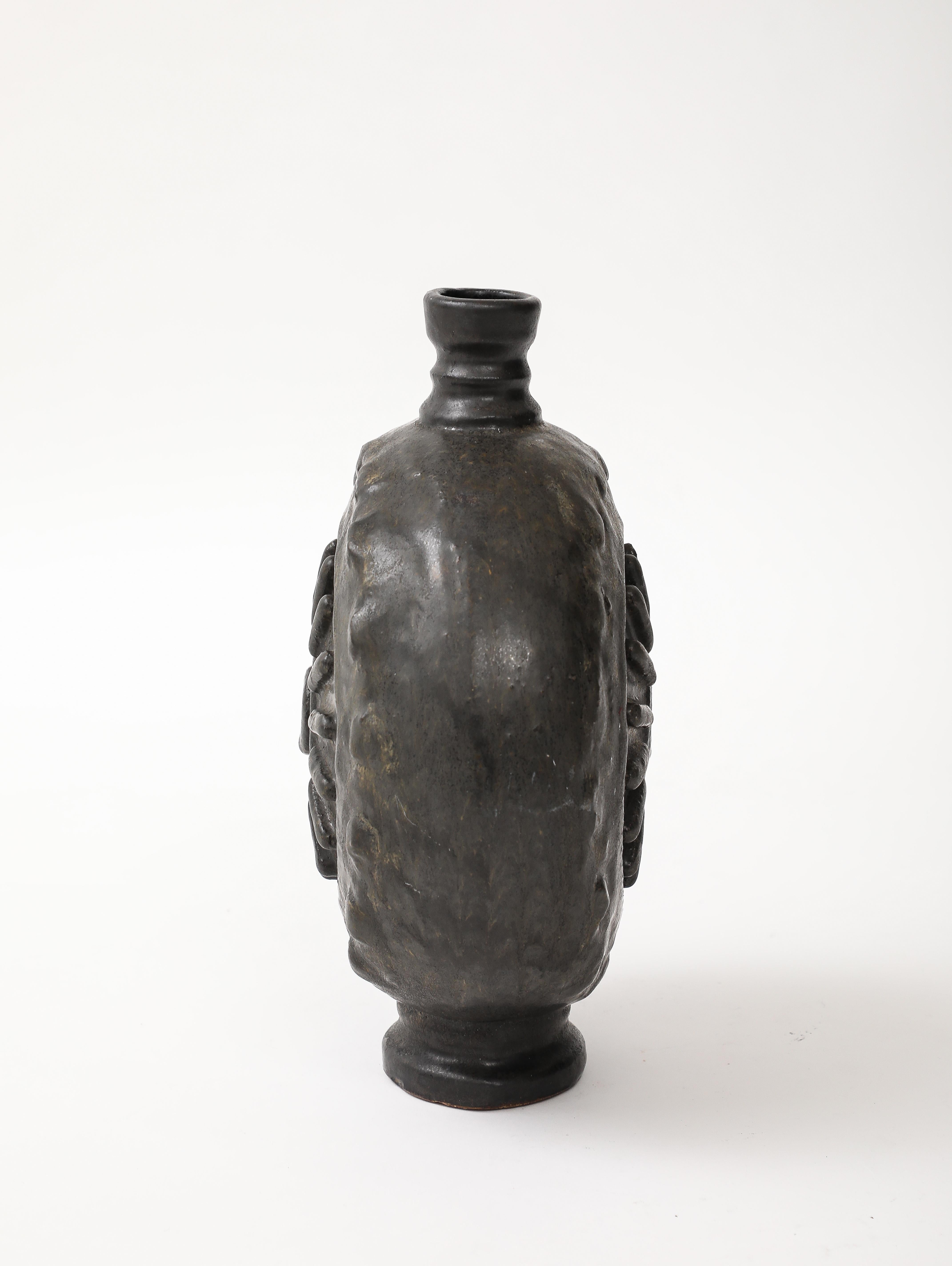 Modernistische Vase aus französischer Keramik, 1960er Jahre (Töpferwaren) im Angebot