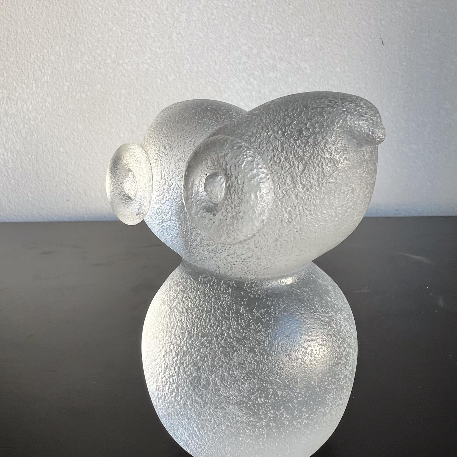 Mid-Century Modern Presse-papiers hibou en verre dépoli moderniste des années 1960
